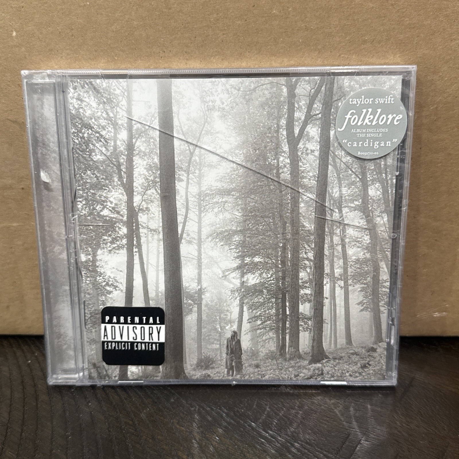 Folklore by Taylor Swift (CD 2020) Brand New Box Damage Folklore by Taylor Swift (CD 2020) Brand New Box Damage