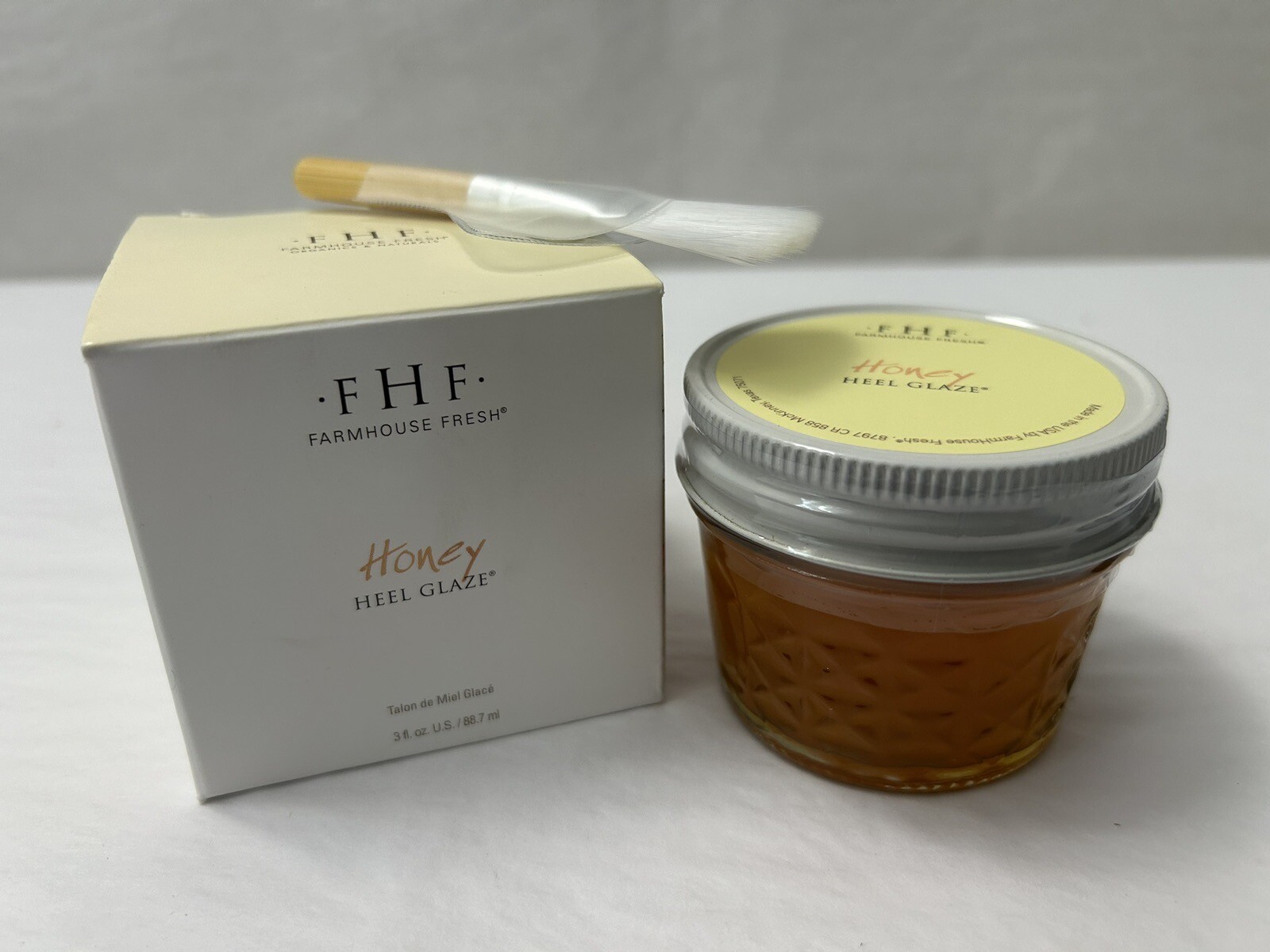New Farmhouse Fresh FHF Honey Heel Glaze Pedicure Perfect Year Round (1415) New Farmhouse Fresh FHF Honey Heel Glaze Pedicure Perfect Year Round (1415)