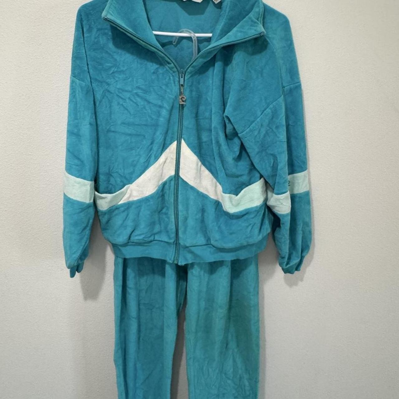 80’s/90’s Vintage Pierre Cardin Women\'s Tracksuit 2-Piece Set 80’s/90’s Vintage Pierre Cardin Women\'s Tracksuit 2-Piece Set