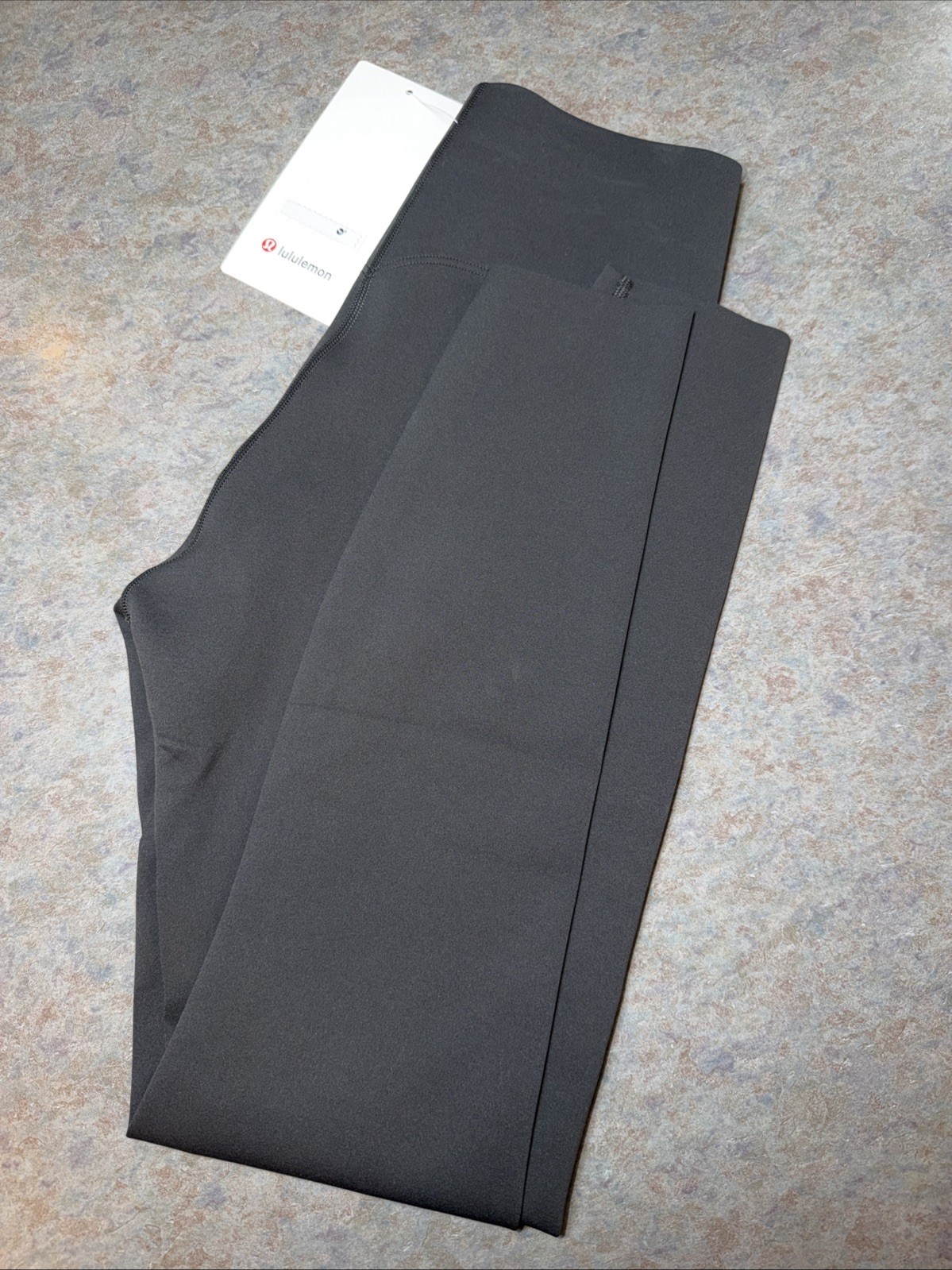 NWTš„Lululemon Glow Up High Rise Tight 28\ NWTš„Lululemon Glow Up High Rise Tight 28\