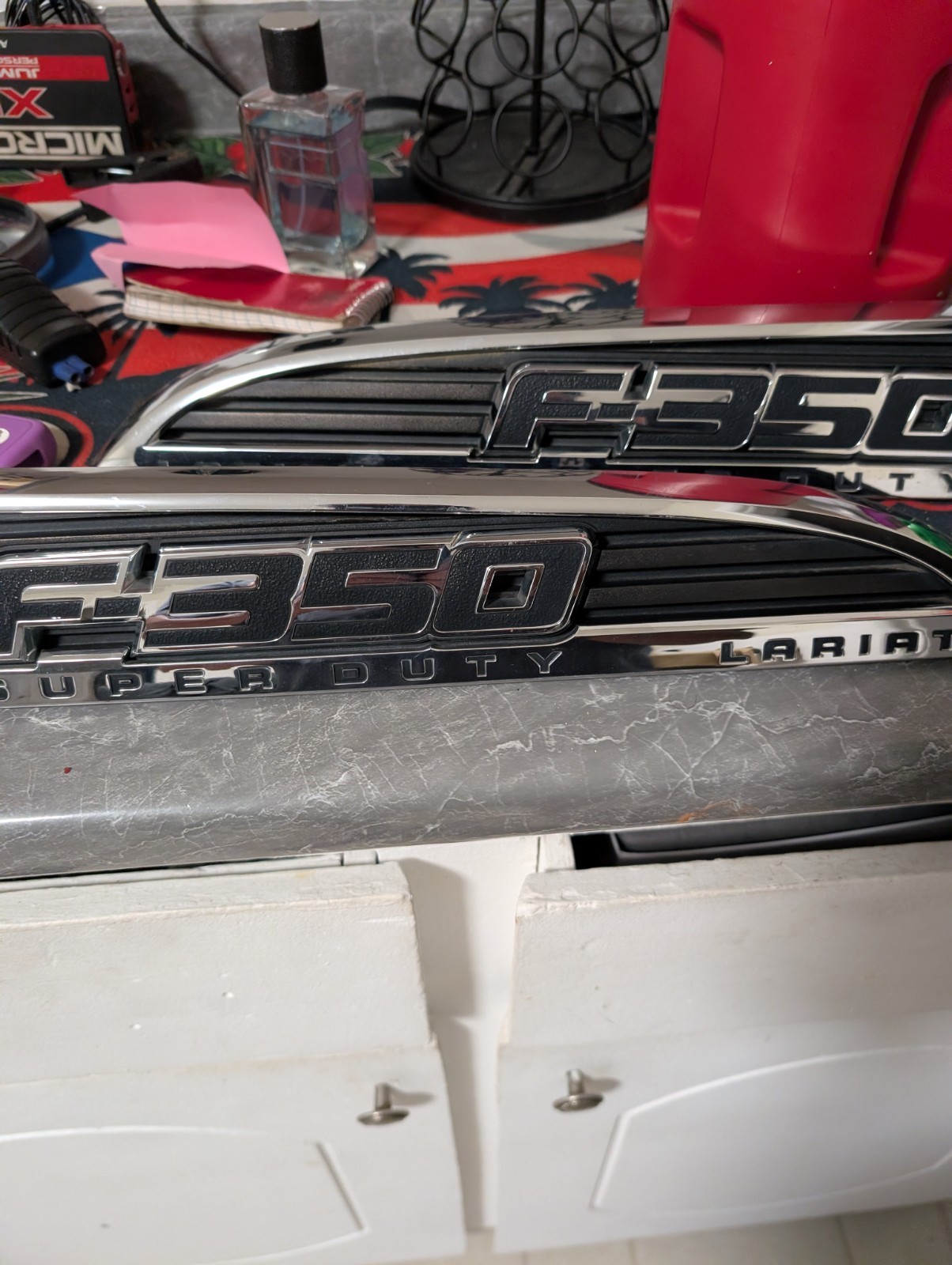 2011 - 2016 Ford F350 Lariat Super Duty LR & RH Chrome Fender Emblem new OEM 2011 - 2016 Ford F350 Lariat Super Duty LR & RH Chrome Fender Emblem new OEM