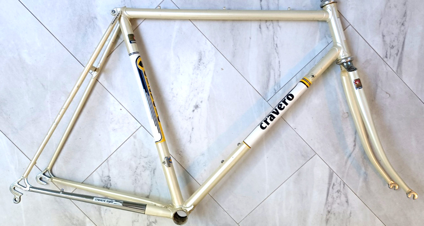 56cm, \ 56cm, \