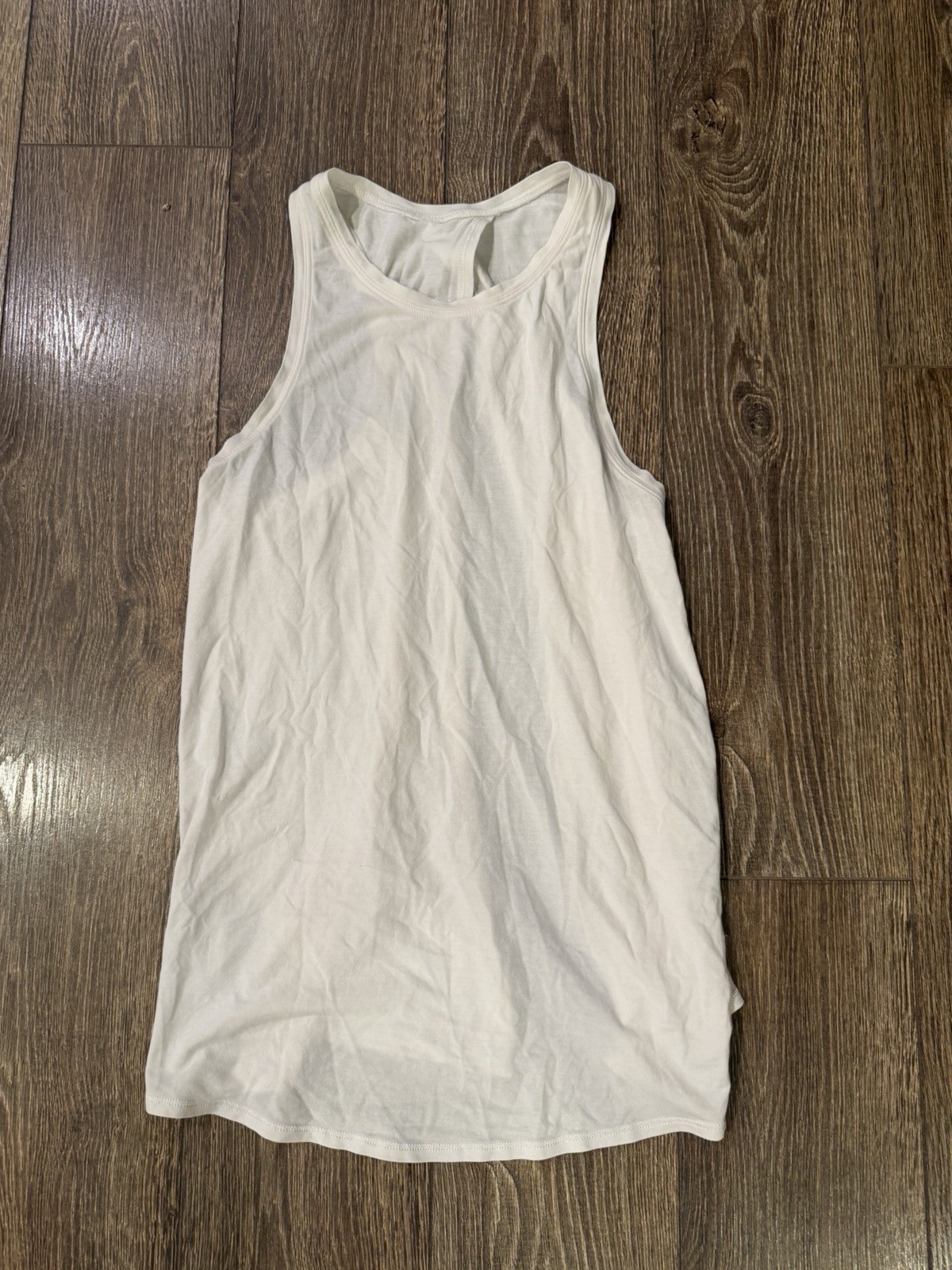 Women’s Lululemon Open Back Tank White Estimated Size Small Women’s Lululemon Open Back Tank White Estimated Size Small