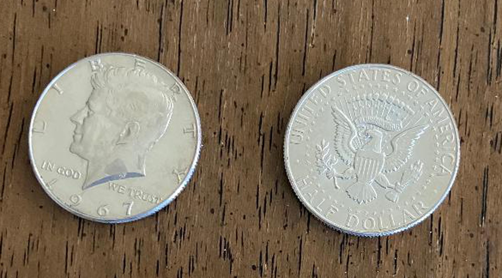 1967 40% SILVER KENNEDY HALF DOLLAR (V763) CH BU coin
