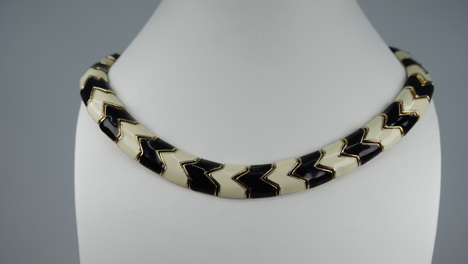 Talbot's Black and White Choker Necklace Talbot's Black and White Choker Necklace