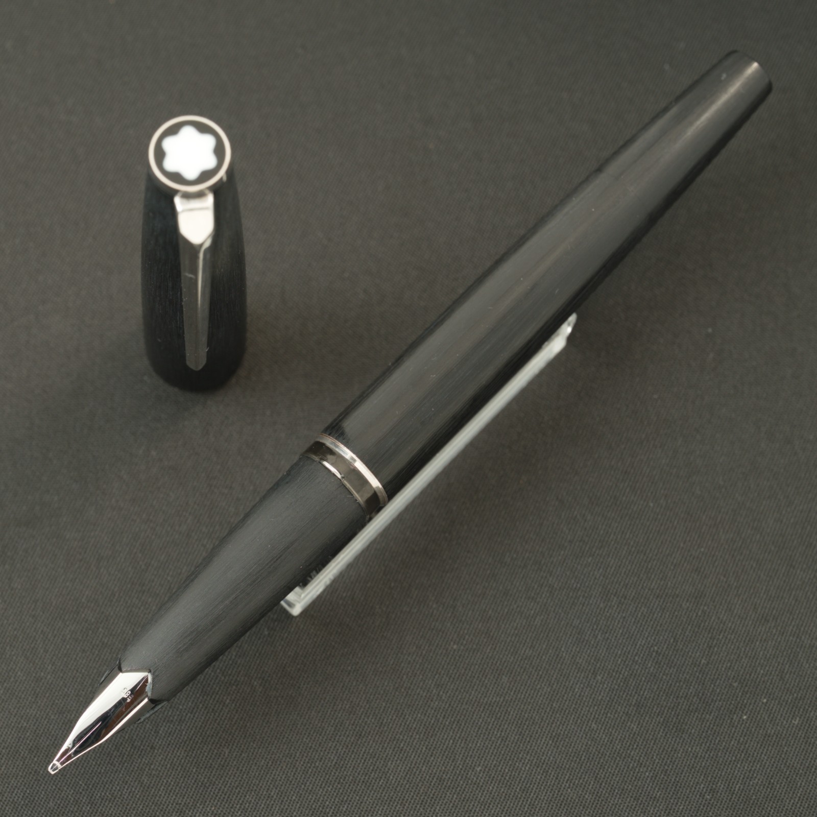 Authentic Vintage Montblanc 220 Chrome Trim 14K White Gold B Piston Filler Pen