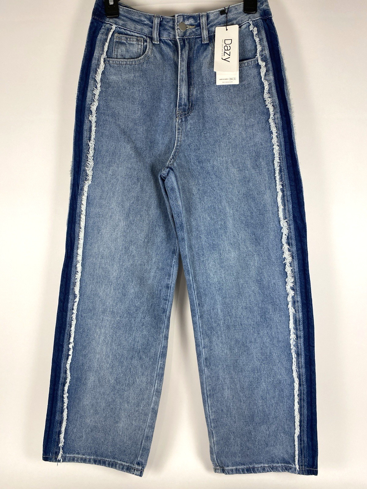 Dazy Women\'s Size M Denim Blue High-Rise Wide-Leg Fringed Pants NWT Dazy Women\'s Size M Denim Blue High-Rise Wide-Leg Fringed Pants NWT
