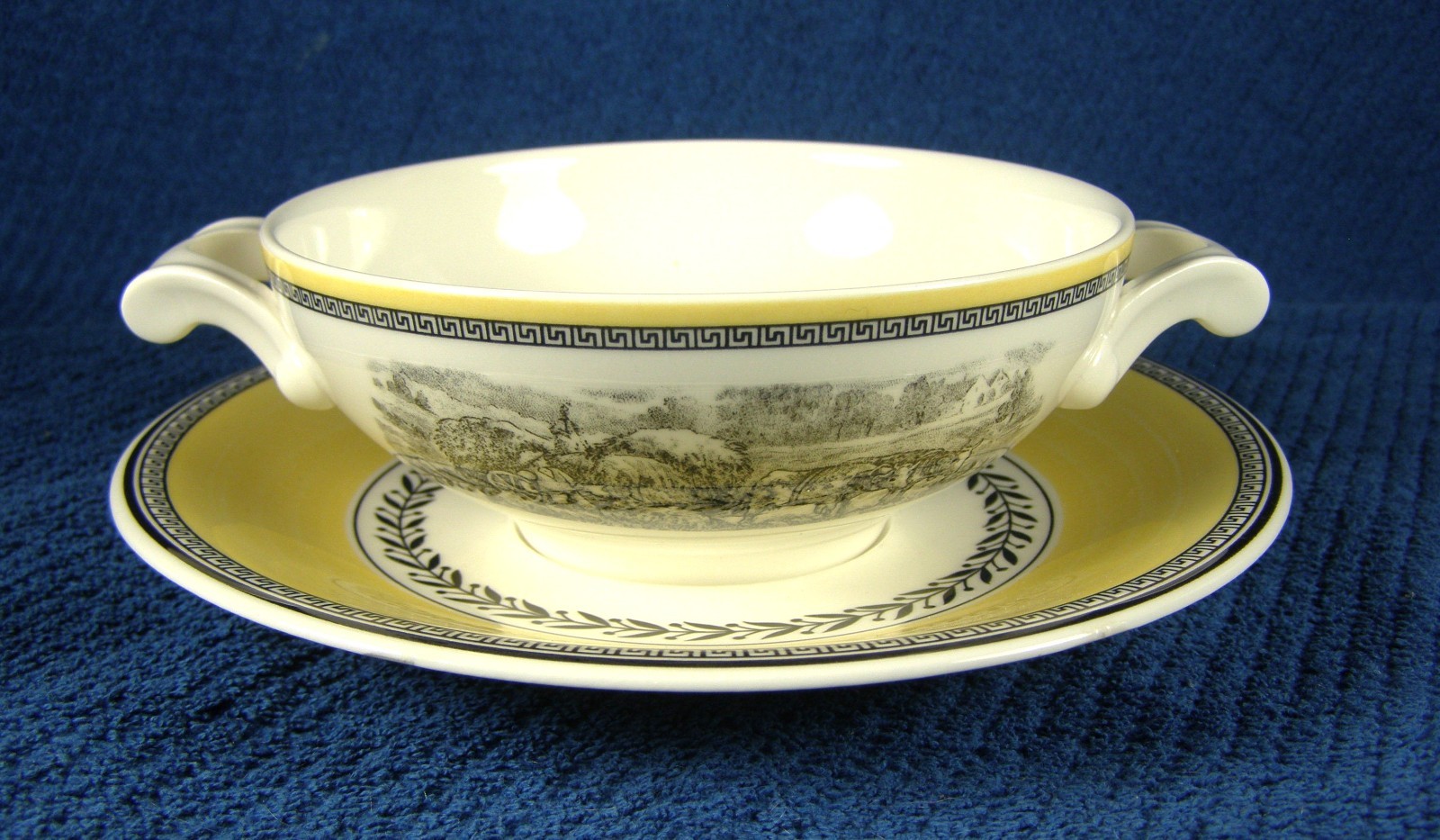 Villeroy & Boch AUDUN Ferme -  (2)  Cream Soup Bowls & Underplates