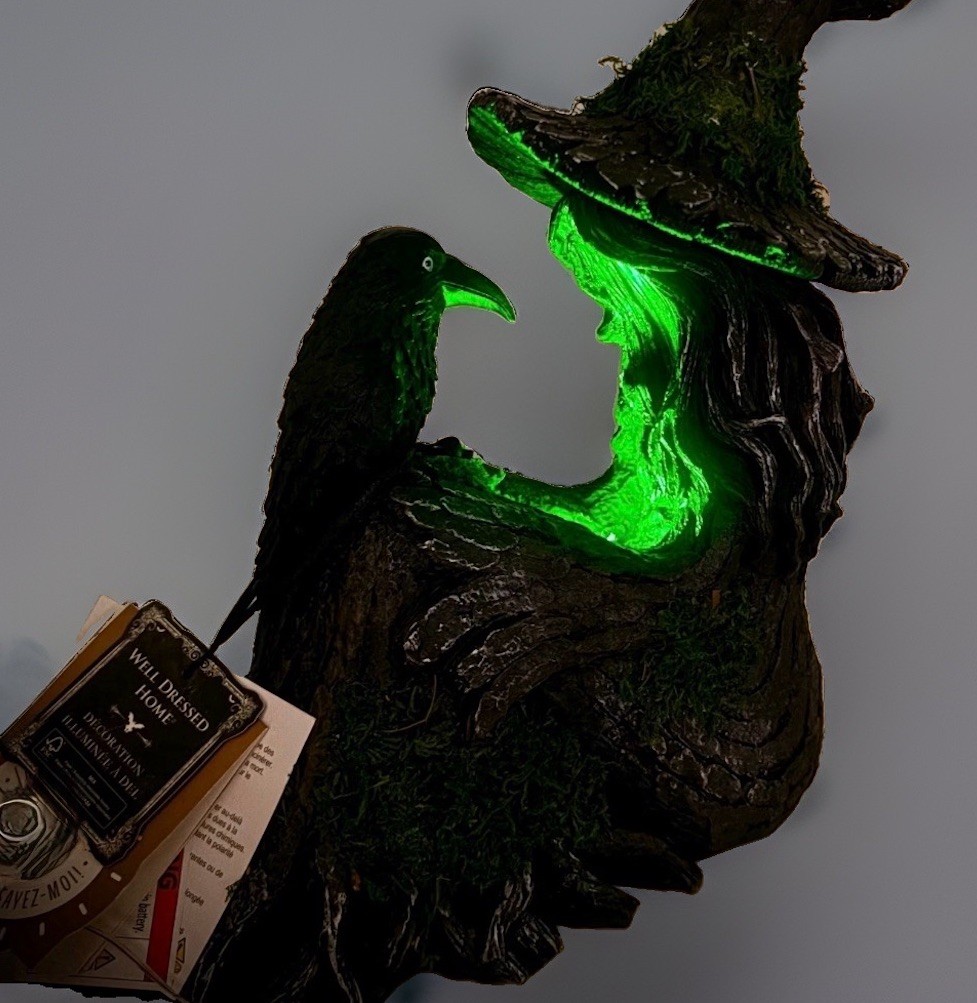 Mossy Tree Witch with Raven Crow Statue LED Lighted Halloween Forest Decoration Mossy Tree Witch with Raven Crow Statue LED Lighted Halloween Forest Decoration