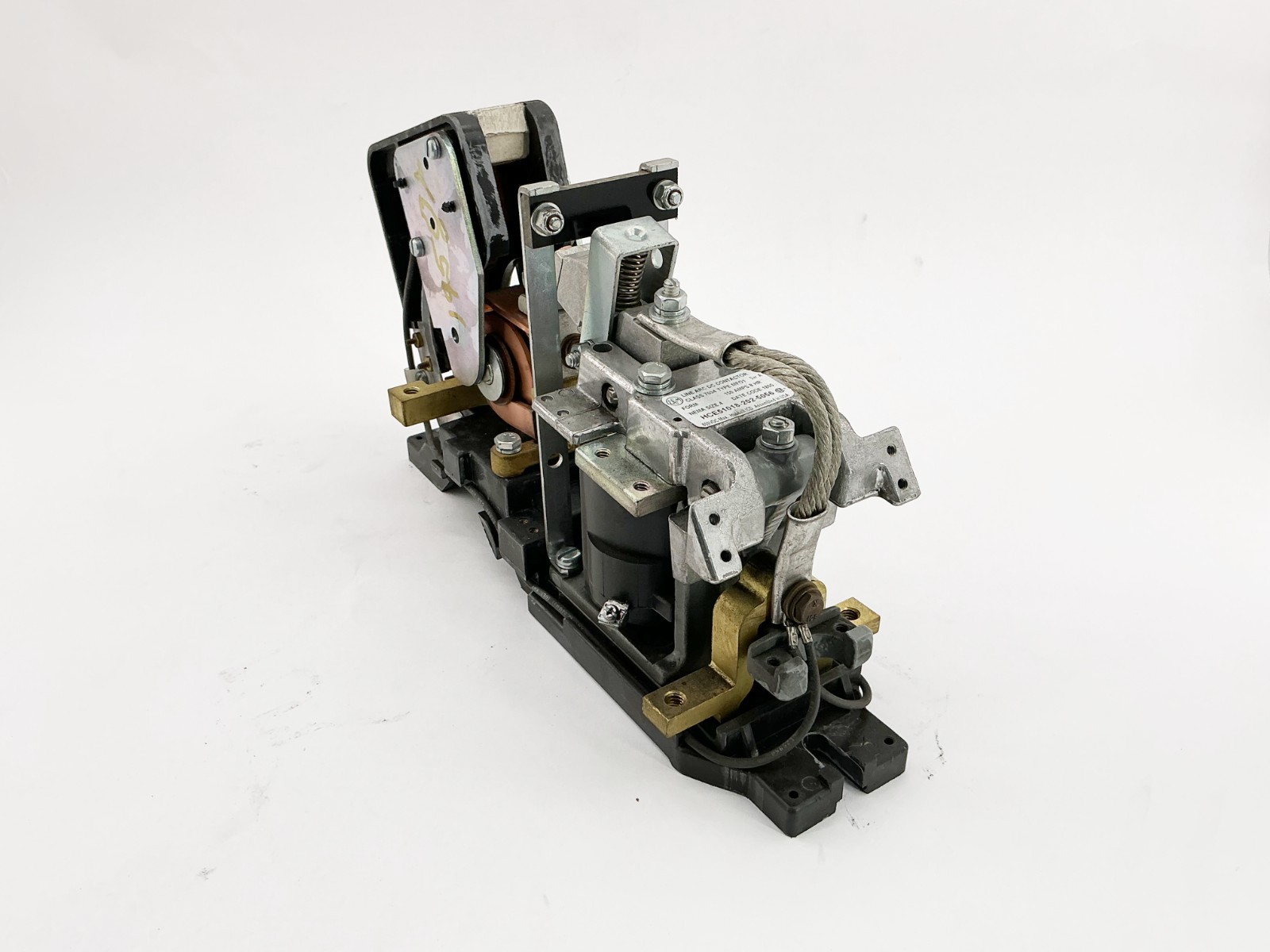 New Hubbell EC&M HCE51018-202-5056 Line Arc DC Contactor 150A Size 4 7004MFO1 New Hubbell EC&M HCE51018-202-5056 Line Arc DC Contactor 150A Size 4 7004MFO1