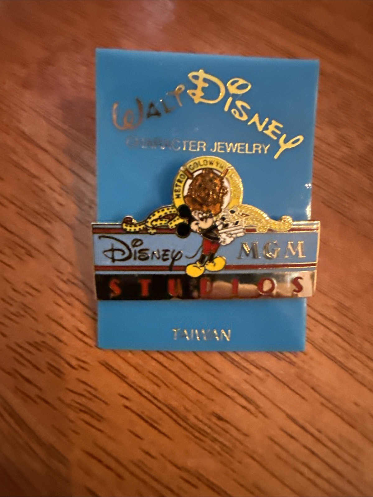 Vintage 1987 Disney Enamel Pin MGM Studios Lion Logo Gold Movie Mickey