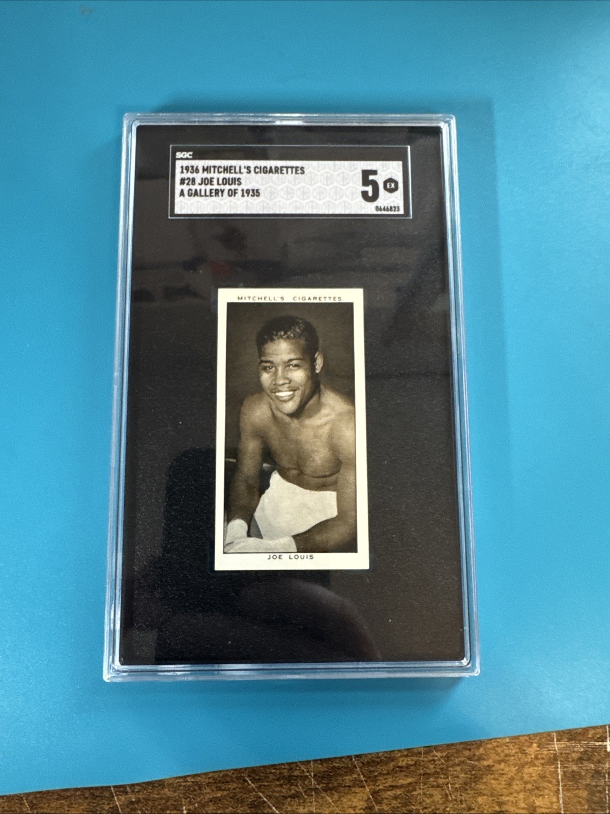 JOE LOUIS 1936 MITCHELL’S CIGARETTES GALLERY OF 1935 CARD #28 SGC 5 Boxing JOE LOUIS 1936 MITCHELL’S CIGARETTES GALLERY OF 1935 CARD #28 SGC 5 Boxing