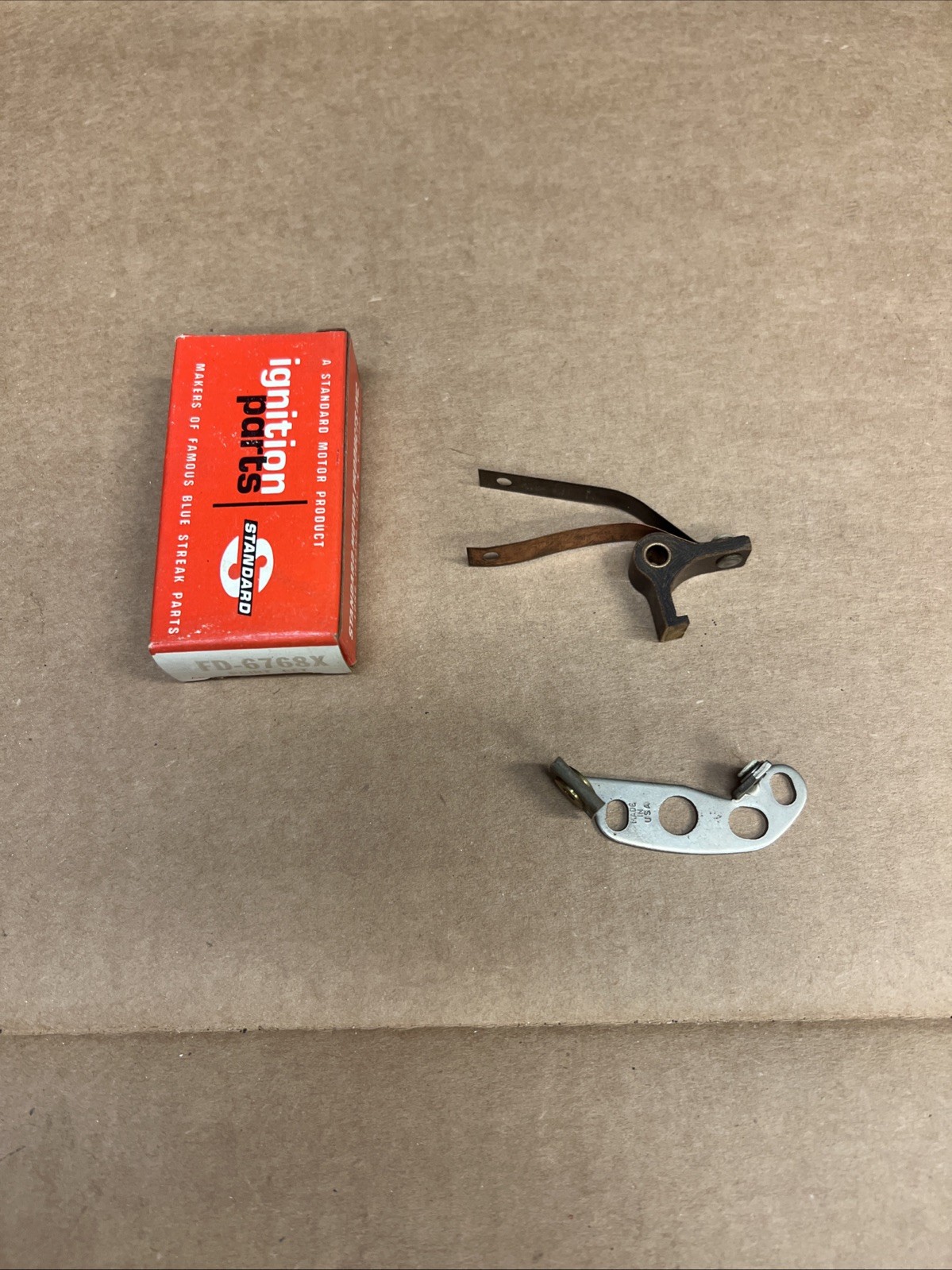 🇺🇸 NOS Standard FD-6768X HD Ignition Point Set Autos 41-48 Ford Tap Desc