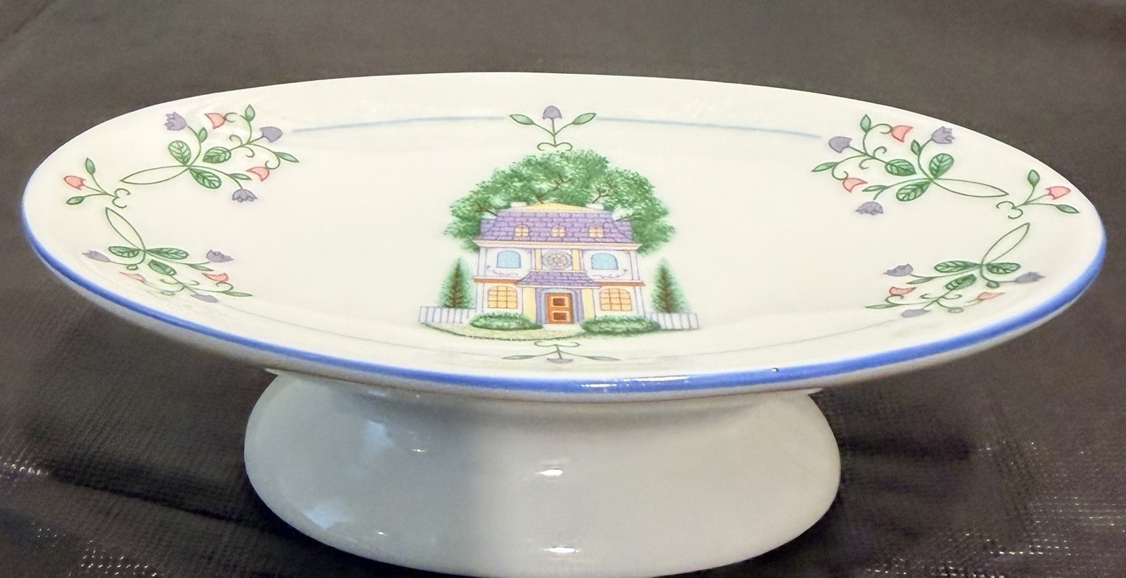 1998 Lenox Village Soap Dish Fine Porcelain Pedestal Japan Village House Pre Own