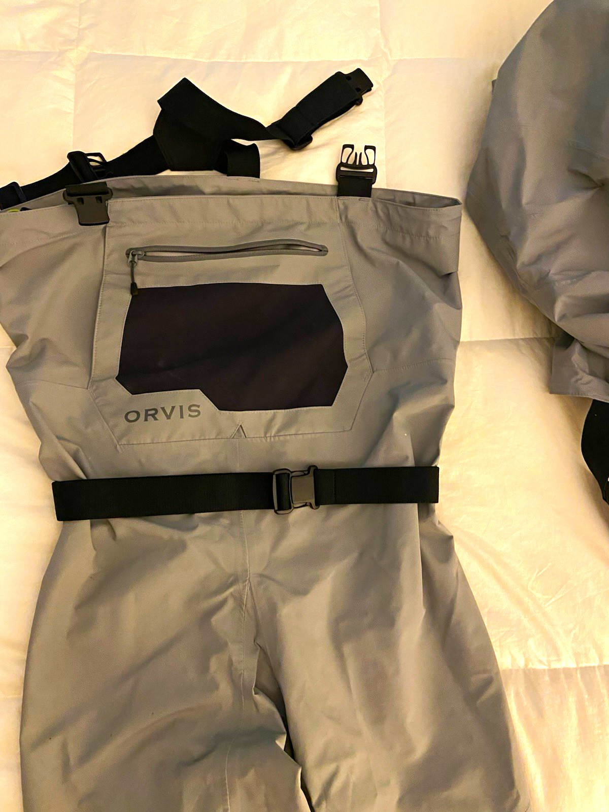 Orvis Clearwater chest waders. Gray/Black. Men’s Medium NWOT