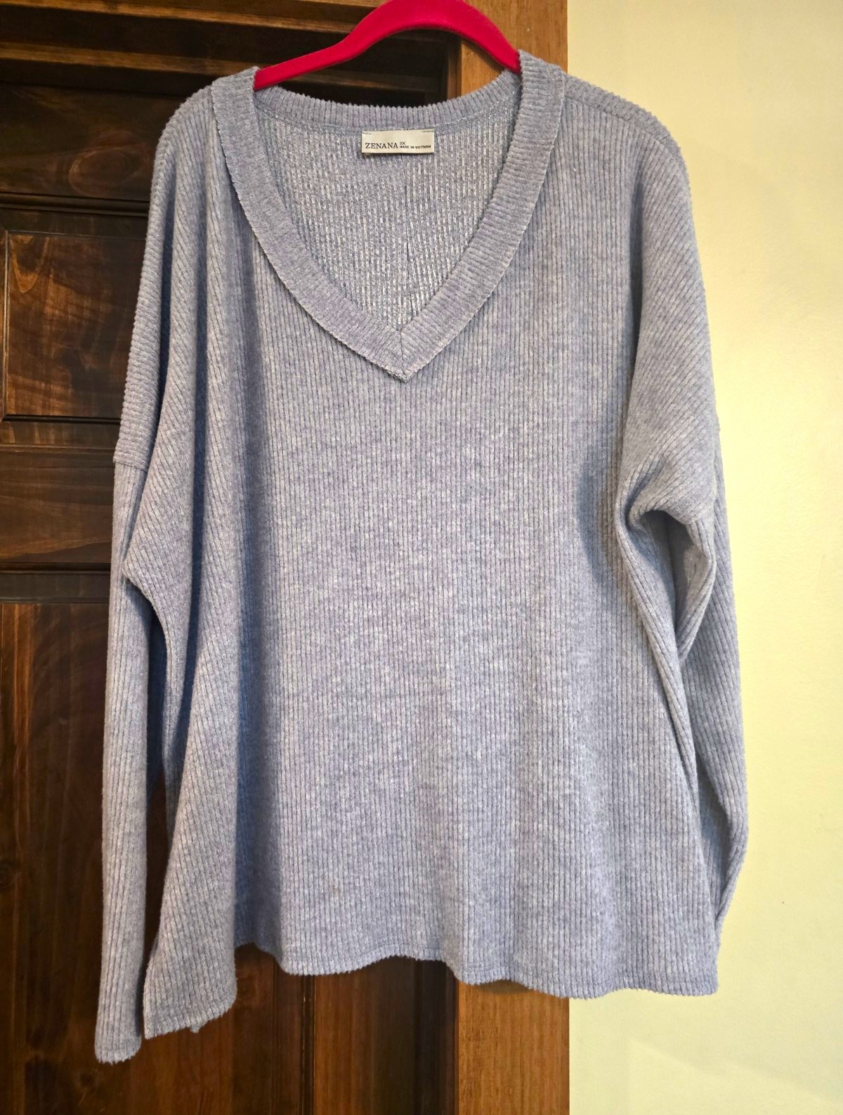 Zenana Women’s Plus 2X Gray Solid Rib-Knit V-Neck Pullover Sweater Long Sleeve