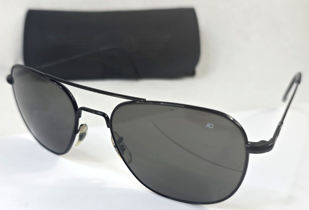 AO AMERICAN OPTICAL Original Pilot Black Frame 57[]20 145 Black Lens W/ Case