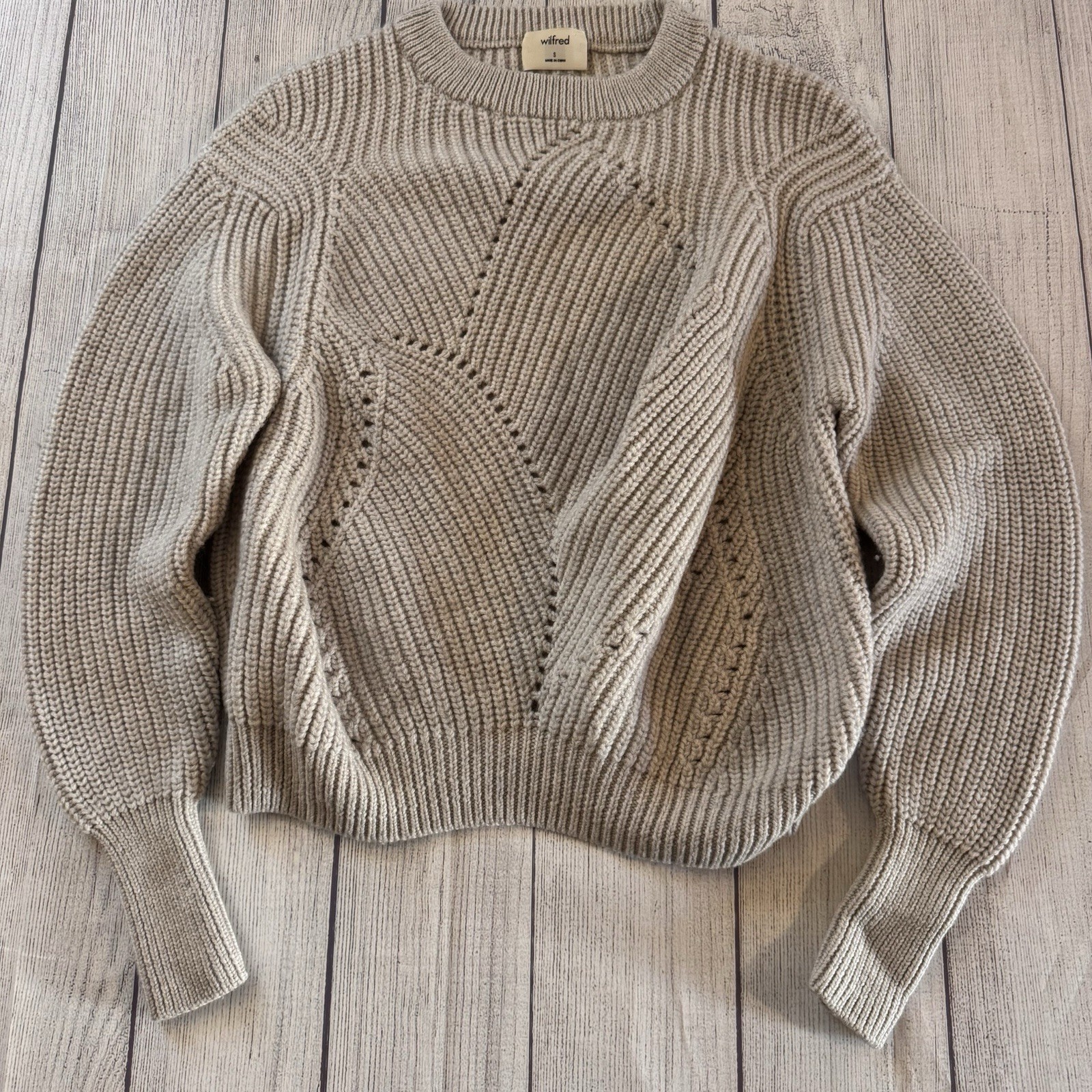 Aritzia Wilfred Serment Wool Crop Sweater Open Knit Leaf Womens Size Small Aritzia Wilfred Serment Wool Crop Sweater Open Knit Leaf Womens Size Small
