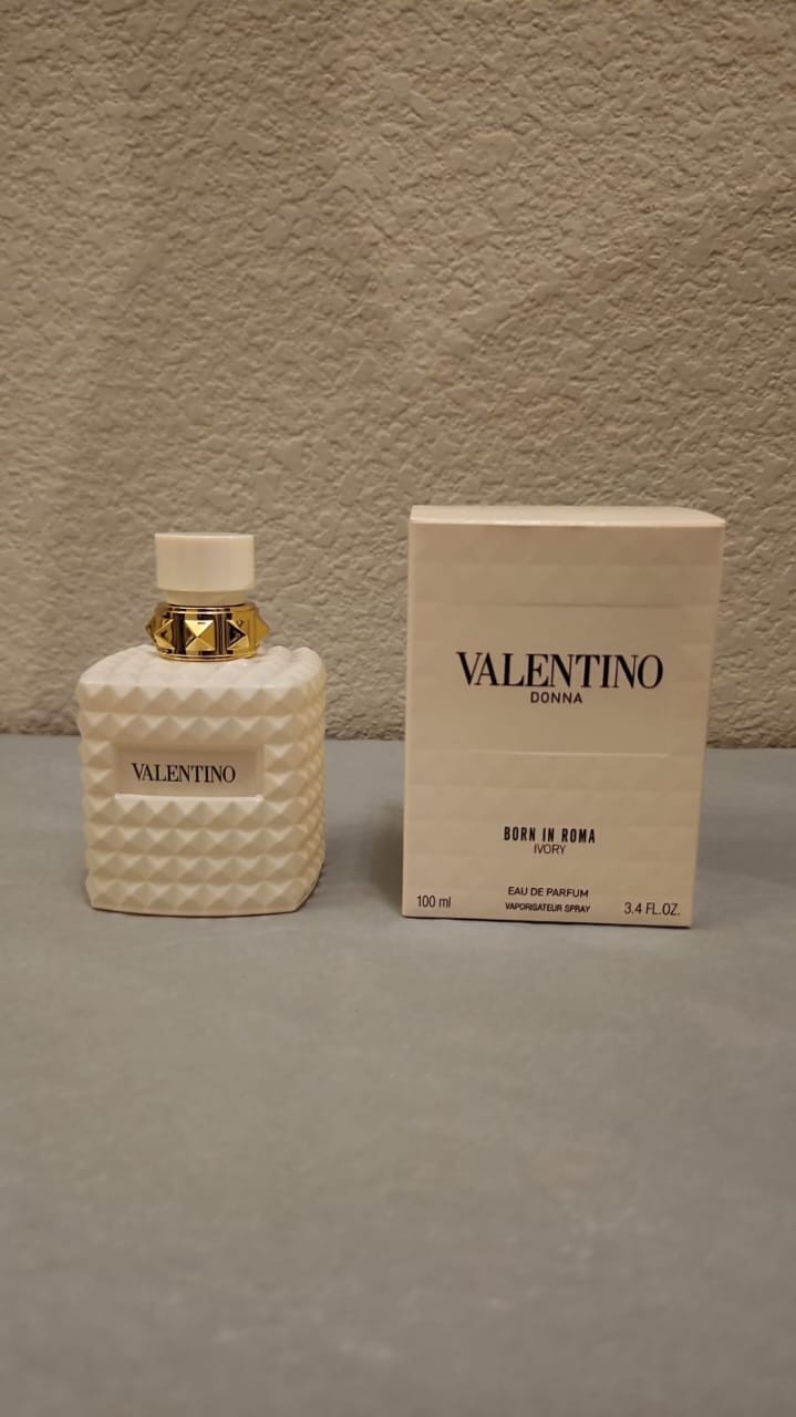 VALENTINO DONNA BORN IN ROMA IVORY EAU DE PARFUM SPRAY WOMEN 3.4 Oz / 100 ml NEW VALENTINO DONNA BORN IN ROMA IVORY EAU DE PARFUM SPRAY WOMEN 3.4 Oz / 100 ml NEW