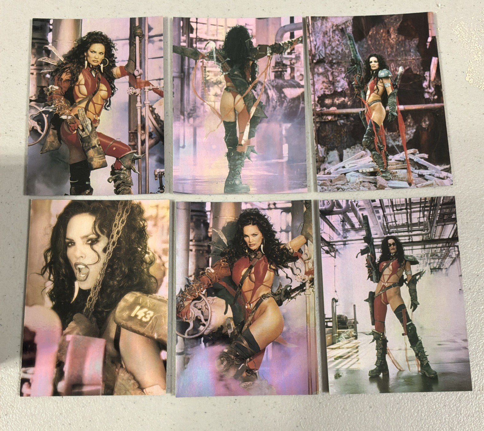 JULIE STRAIN - Set Of 6 Omnichrome Cards And 72 Base Cards Heavy Metal FAKK2 JULIE STRAIN - Set Of 6 Omnichrome Cards And 72 Base Cards Heavy Metal FAKK2