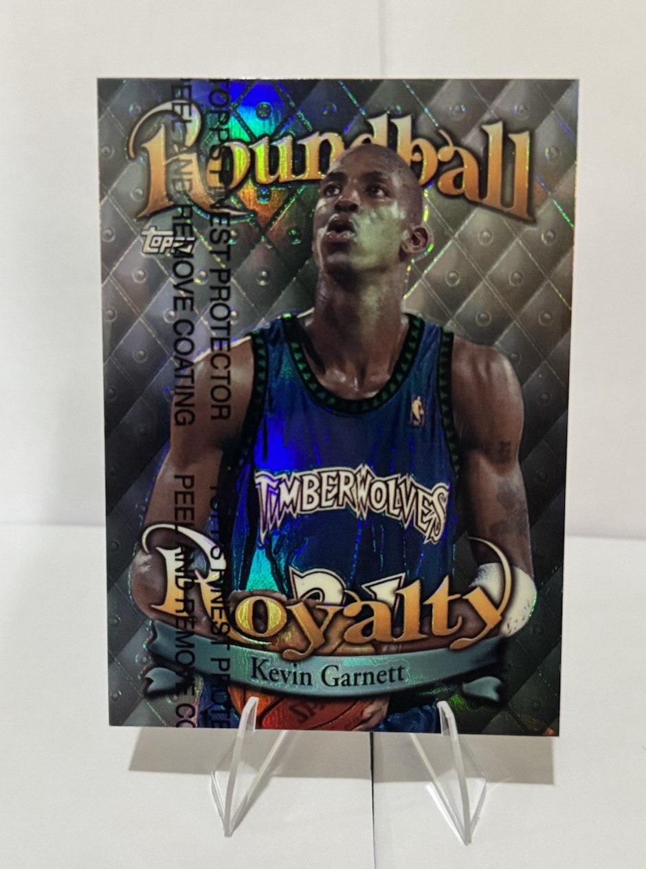 1998-99 Topps Kevin Garnett Roundball Royalty Refractor #R2 1998-99 Topps Kevin Garnett Roundball Royalty Refractor #R2
