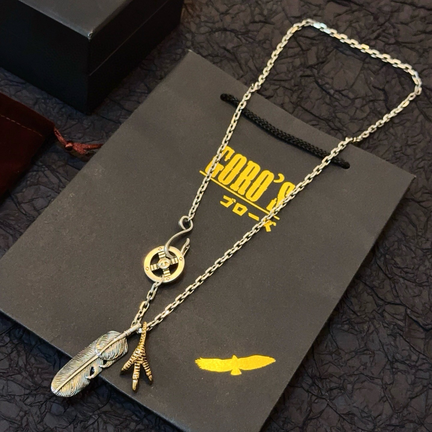 Goro's Luxury Takahashi Native Eagle Claw Feather Pendant Necklace Silver Goro's Luxury Takahashi Native Eagle Claw Feather Pendant Necklace Silver