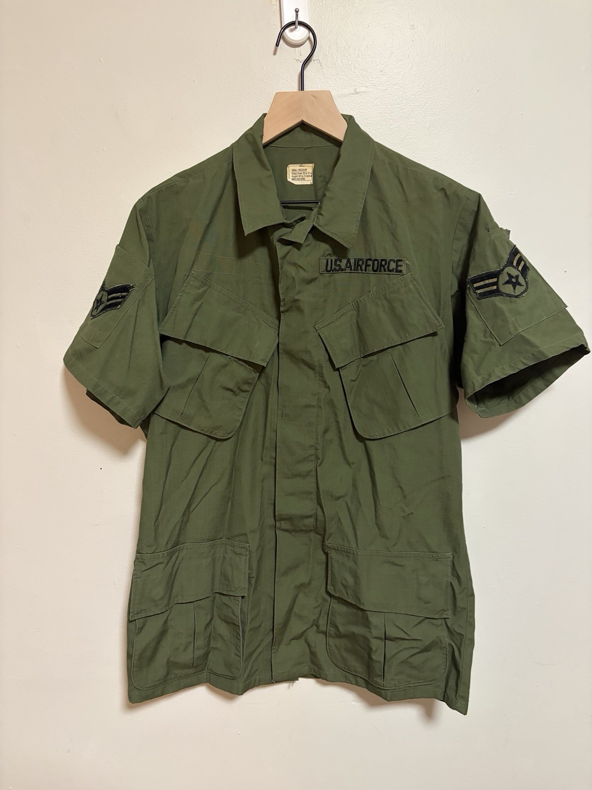 Vintage 1960s Vietnam Short Sleeve Slant Pocket OG-107 Air Force Jungle Jacket Vintage 1960s Vietnam Short Sleeve Slant Pocket OG-107 Air Force Jungle Jacket
