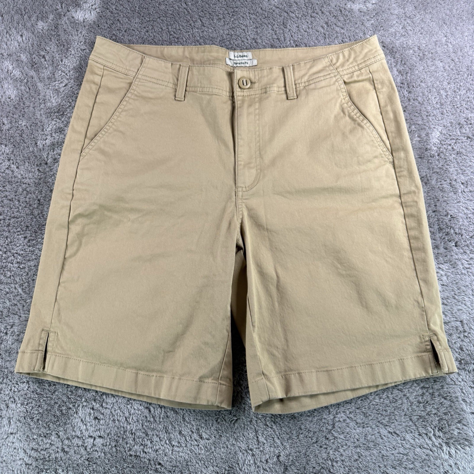 L.L.Bean Favorite Fit Shorts Womens 14 Khaki 9 Inseam Organic Cotton Stretch L.L.Bean Favorite Fit Shorts Womens 14 Khaki 9 Inseam Organic Cotton Stretch