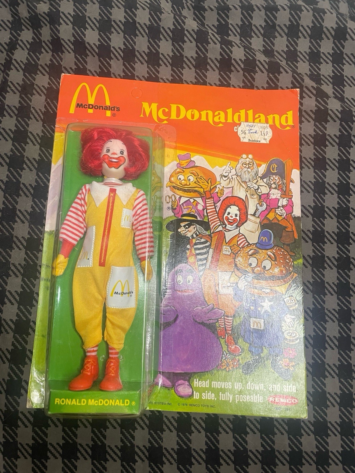 Vintage 1976 Remco Ronald McDonaldland Action Figure - Sealed Unpunched Card Vintage 1976 Remco Ronald McDonaldland Action Figure - Sealed Unpunched Card