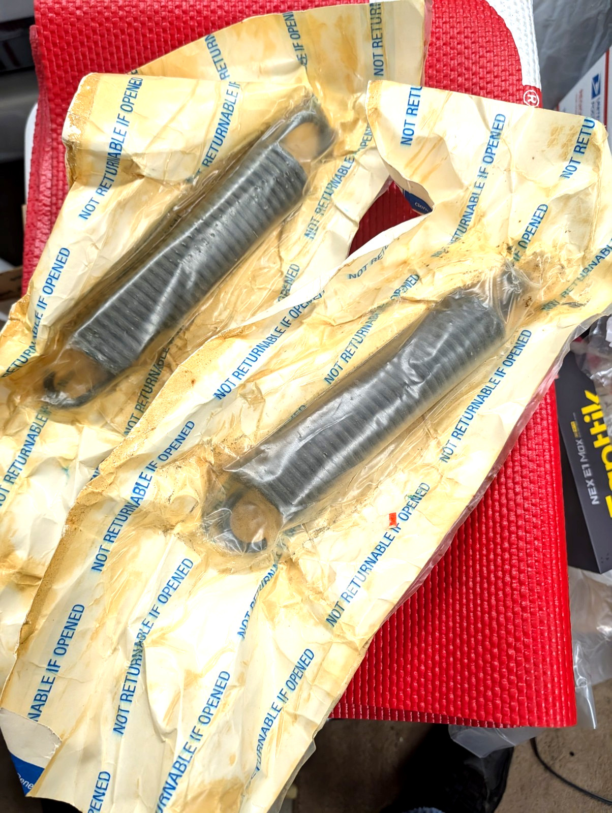 NOS 1970-72 CHEVELLE 70 CHEV 1969 CAMARO SS 442 GS HOOD HINGE SPRINGS #03848272 NOS 1970-72 CHEVELLE 70 CHEV 1969 CAMARO SS 442 GS HOOD HINGE SPRINGS #03848272