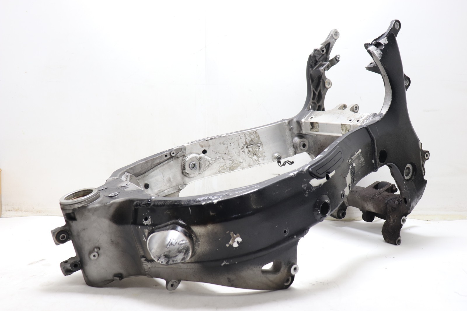 99-07 SUZUKI HAYABUSA OEM MAIN FRAME CHASSIS 30K MILES *** C & C ***
