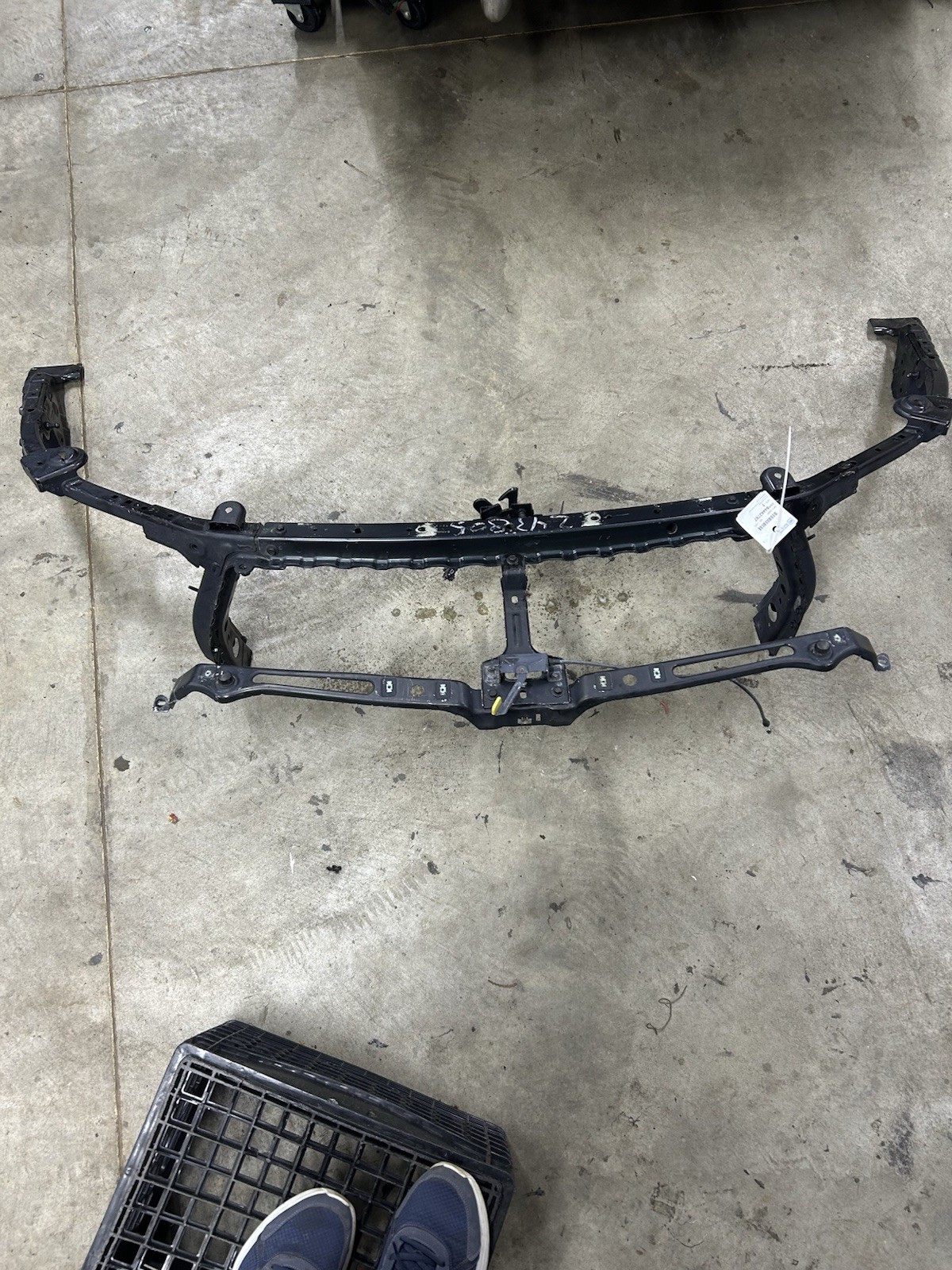 2018-2024 Chevrolet Travers Radiator Support 84462767 2018-2024 Chevrolet Travers Radiator Support 84462767
