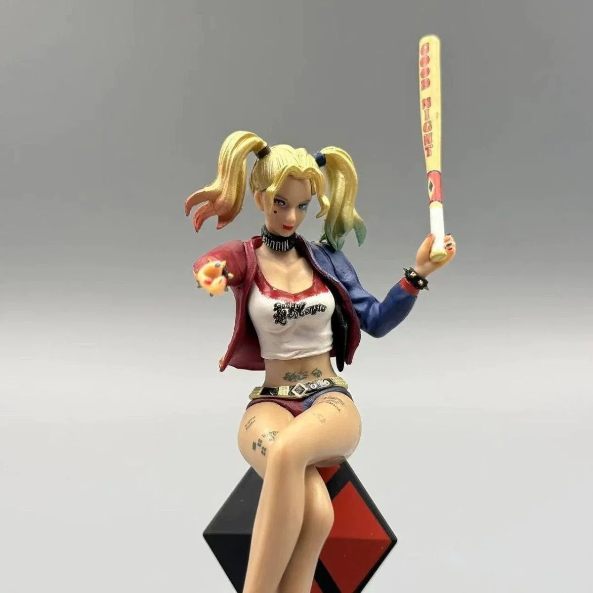 Harley Quinn Harleen Quinzel High-Quality Action Figure Statue Model Birthday Gi Harley Quinn Harleen Quinzel High-Quality Action Figure Statue Model Birthday Gi