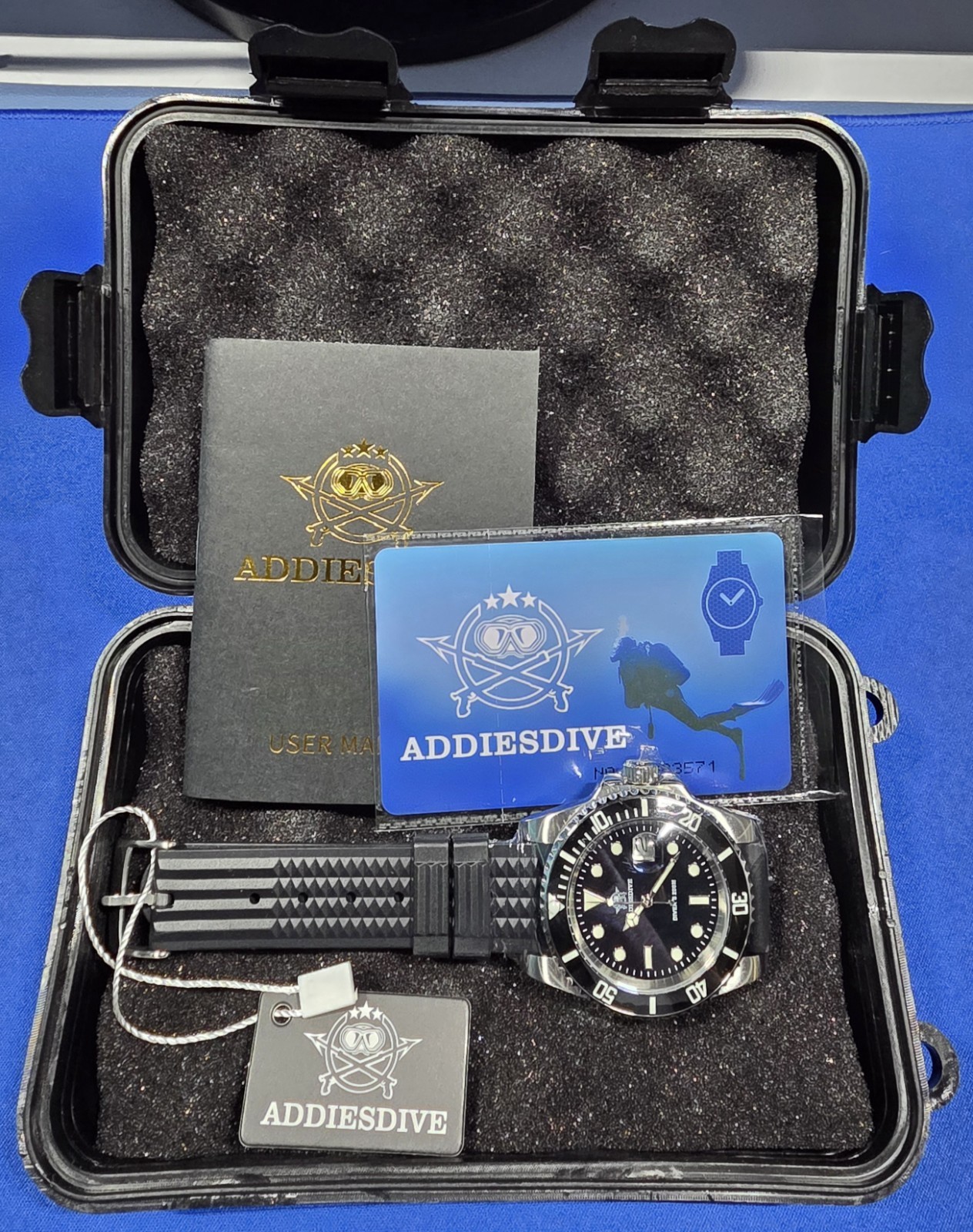 ADDIESDIVE Rubber Strap Watch Men\'s Driver Quartz Watch With Hardcase New