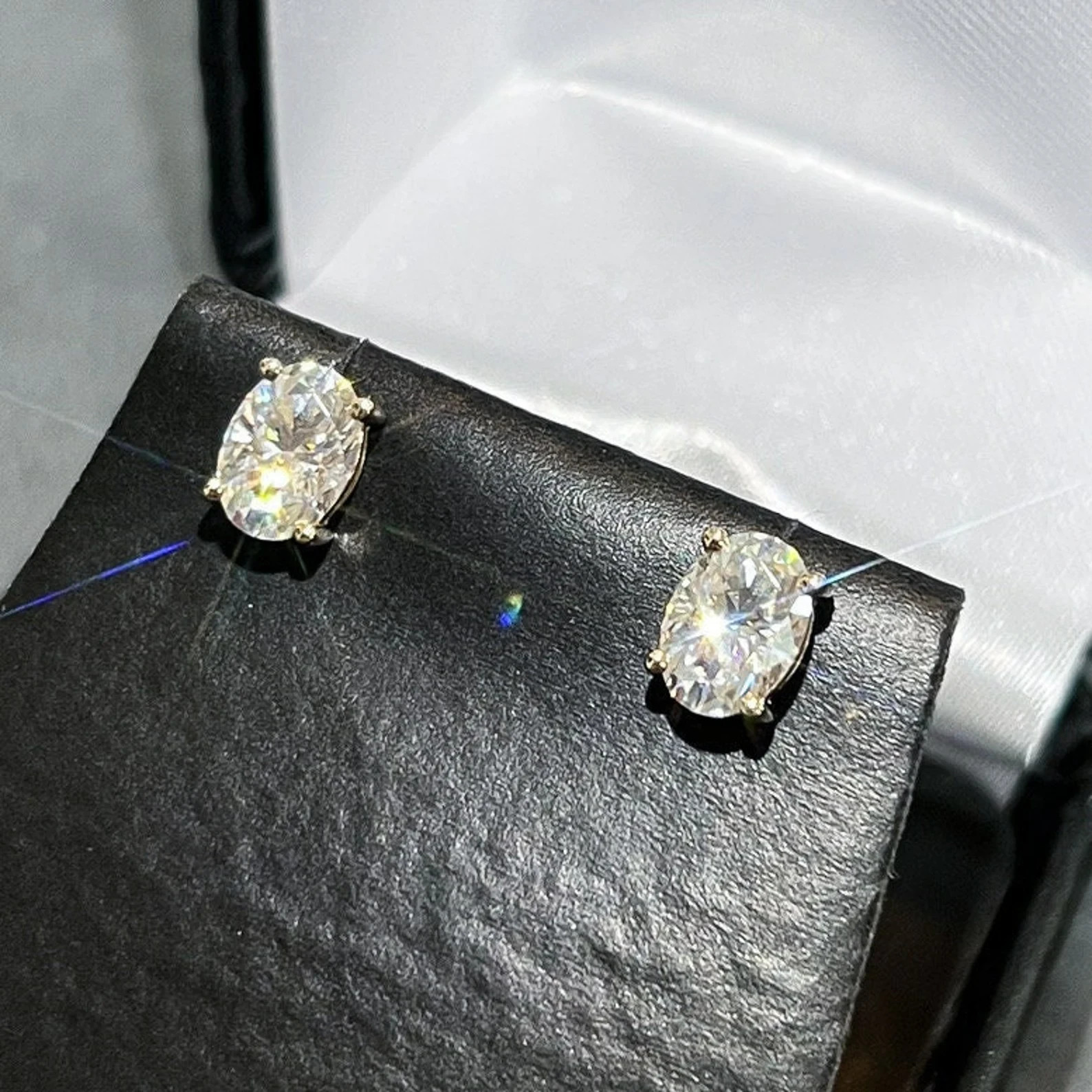 3CT Oval Cut GRA D-VVS1 Moissanite Solitaire Stud Earring 14k Yellow Gold Plated