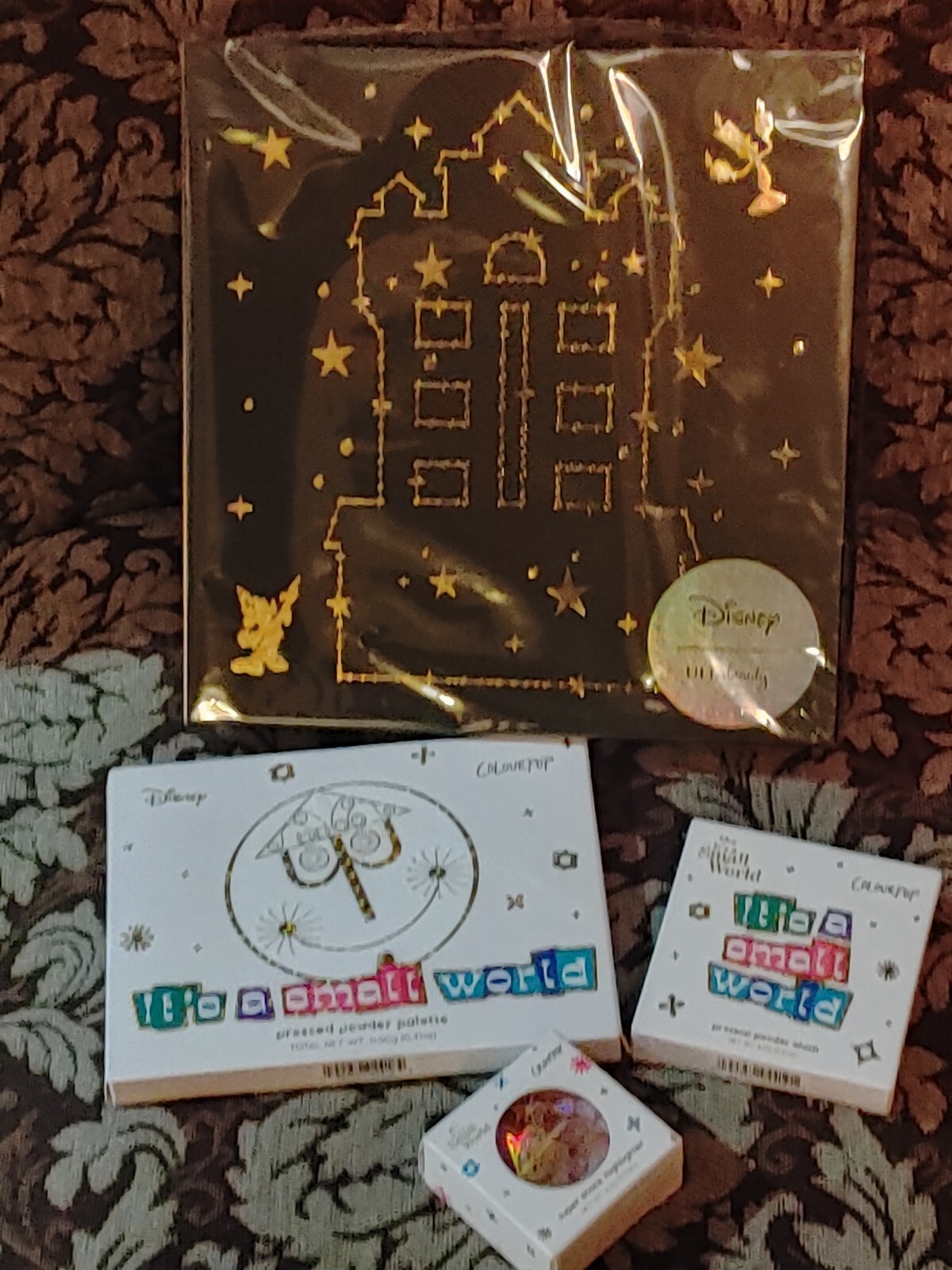 NEW Colourpop Disney\'s It\'s A Small World And Hollywood Studios Makeup Set NEW Colourpop Disney\'s It\'s A Small World And Hollywood Studios Makeup Set