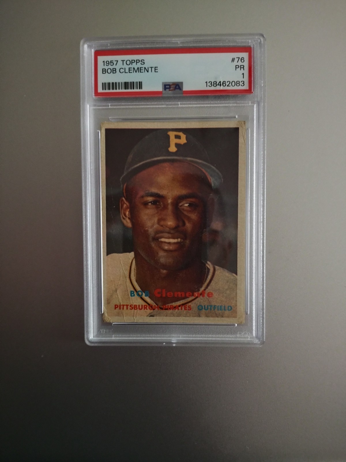 1957 TOPPS BOB CLEMENTE, ROBERTO CLEMENTE ALL TIME GREAT HALL OF FAME. 1957 TOPPS BOB CLEMENTE, ROBERTO CLEMENTE ALL TIME GREAT HALL OF FAME.