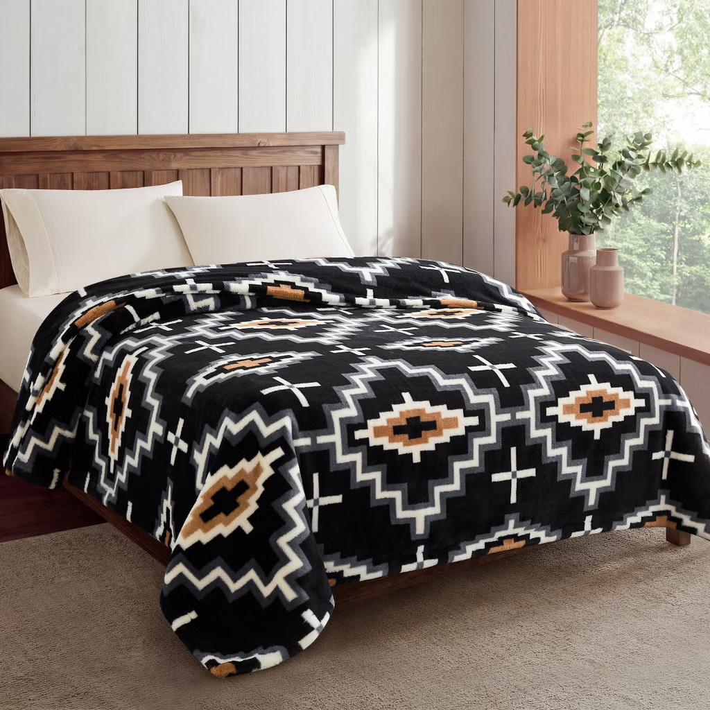 Pendleton Faux Fur Luxe Blanket - Plush Throw - Soft - Otero Black - Queen - New Pendleton Faux Fur Luxe Blanket - Plush Throw - Soft - Otero Black - Queen - New