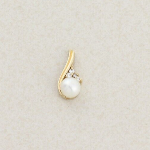 Pendant Only 10k Yellow Gold Freshwater Pearl & Cubic Zirconia Pendant 5/8\ Pendant Only 10k Yellow Gold Freshwater Pearl & Cubic Zirconia Pendant 5/8\