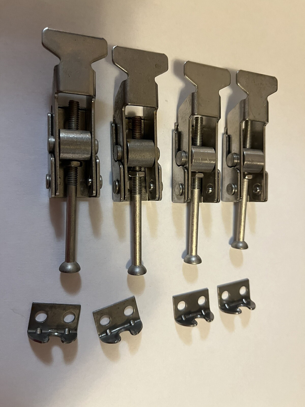 SOUTHCO A1-10-501-40 Stainless Steel Draw Latch Assembly New No Package 4 Pieces SOUTHCO A1-10-501-40 Stainless Steel Draw Latch Assembly New No Package 4 Pieces