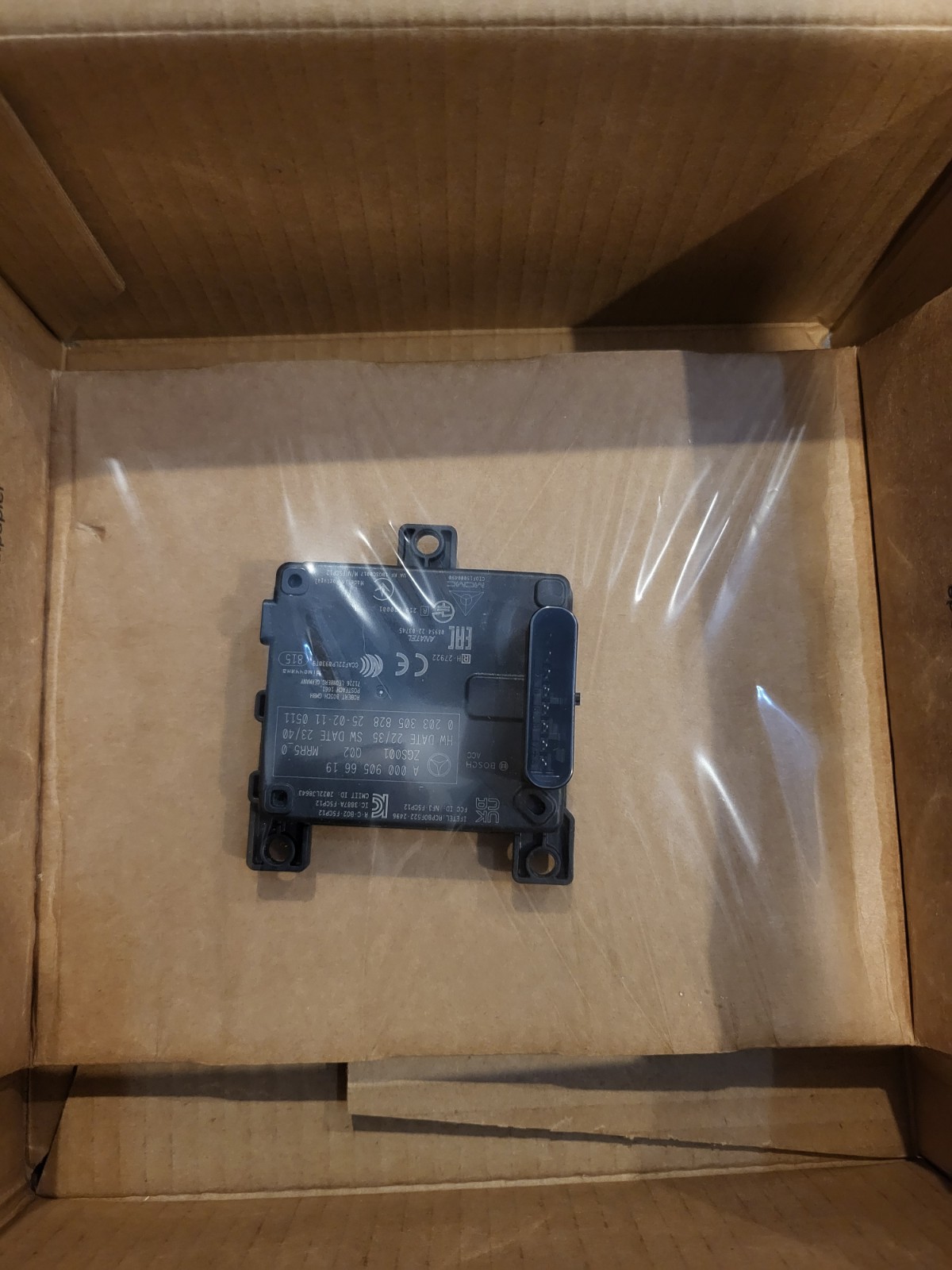 2023-2025 Mercedes-Benz OEM RADAR SENSOR ACC A0009056619 0203305828 NEW 2023-2025 Mercedes-Benz OEM RADAR SENSOR ACC A0009056619 0203305828 NEW
