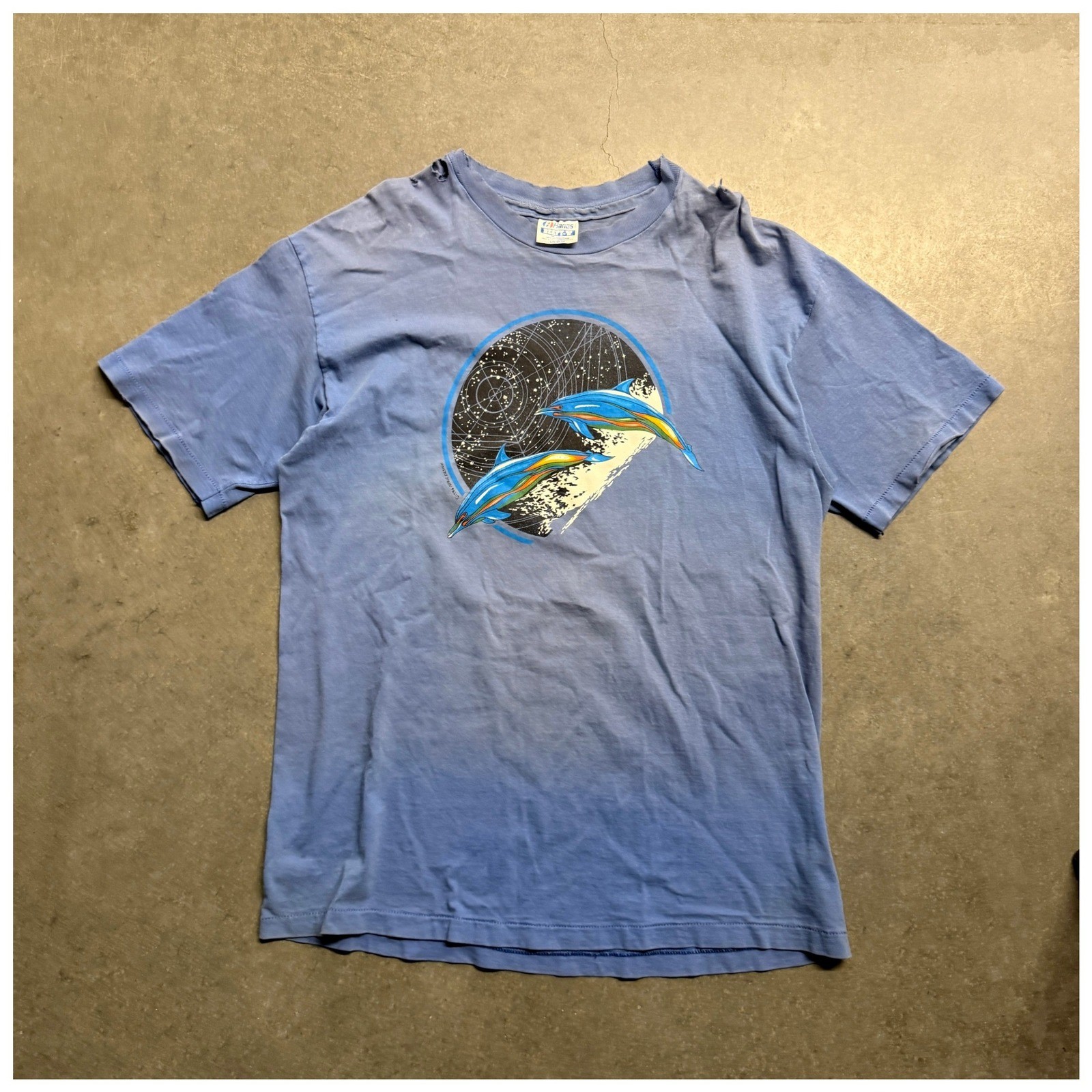 Vintage 1986 Hanes Beefy-T Dolphin Graphic Shirt Mens Large Single Stitch Blue Vintage 1986 Hanes Beefy-T Dolphin Graphic Shirt Mens Large Single Stitch Blue
