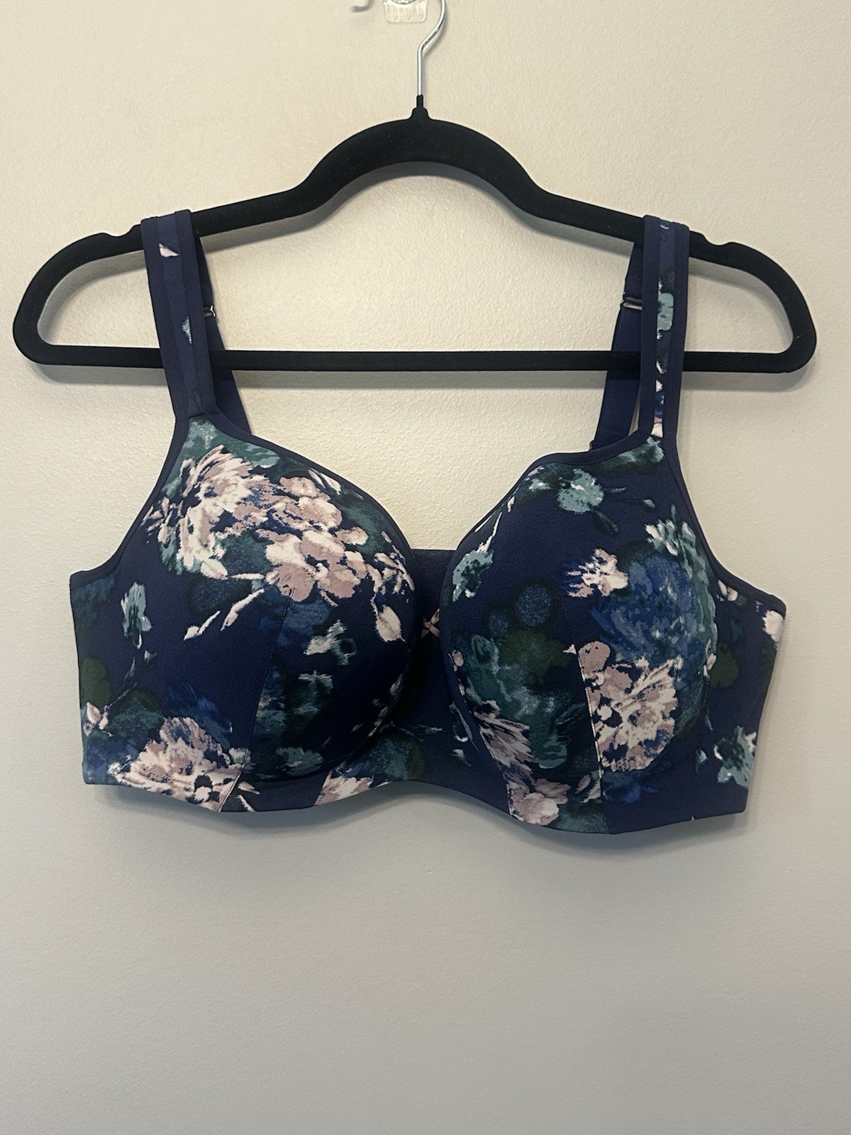 Cacique Lane Bryant Bra 42DD Navy Blue Floral Full Coverage Underwire Padded Cacique Lane Bryant Bra 42DD Navy Blue Floral Full Coverage Underwire Padded