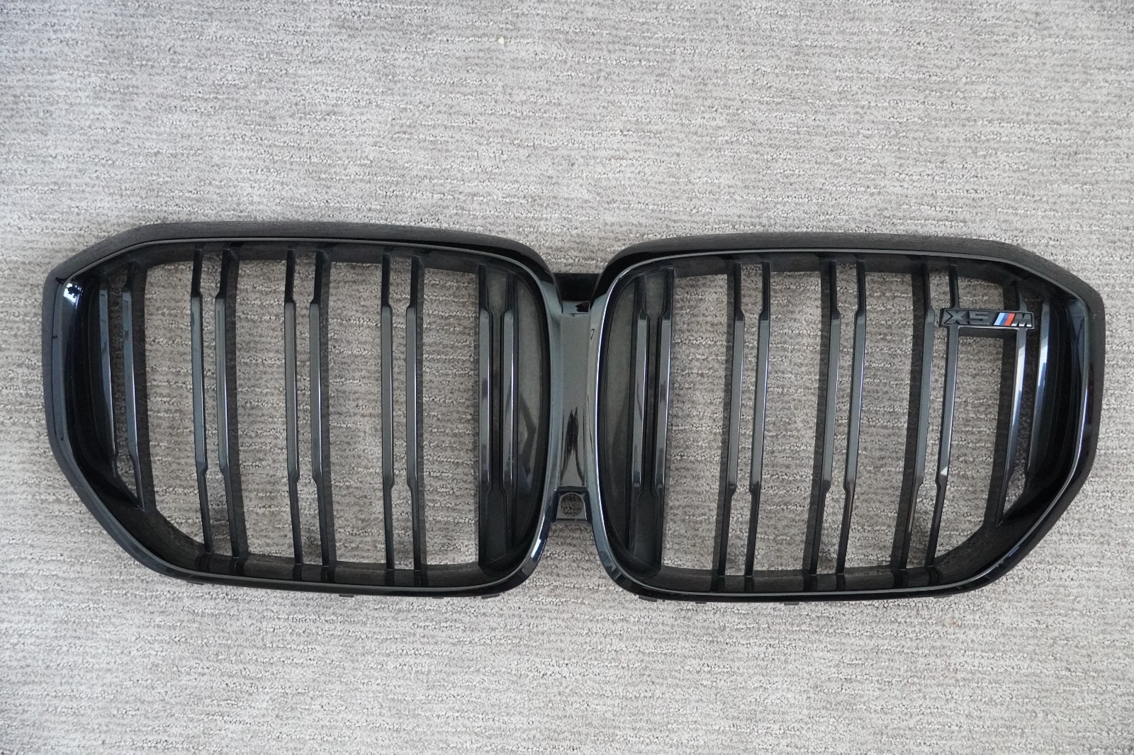 BMW X5 M F95 2020-2023 Front Grille Gloss Black 51138746966 Genuine BMW X5 M F95 2020-2023 Front Grille Gloss Black 51138746966 Genuine