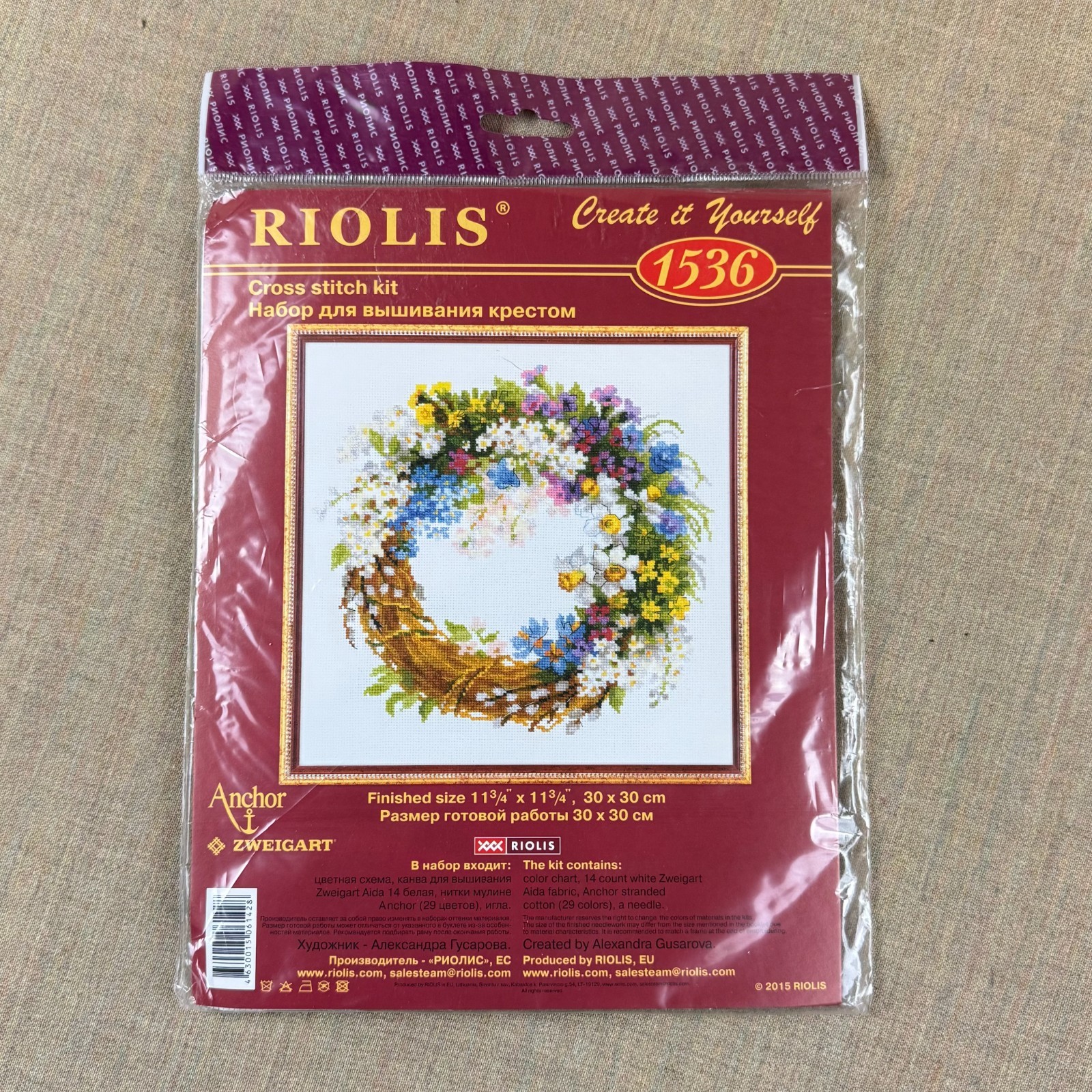 Riolis Floral Wreath Cross Stitch Kit Zweigart Aida New Sealed