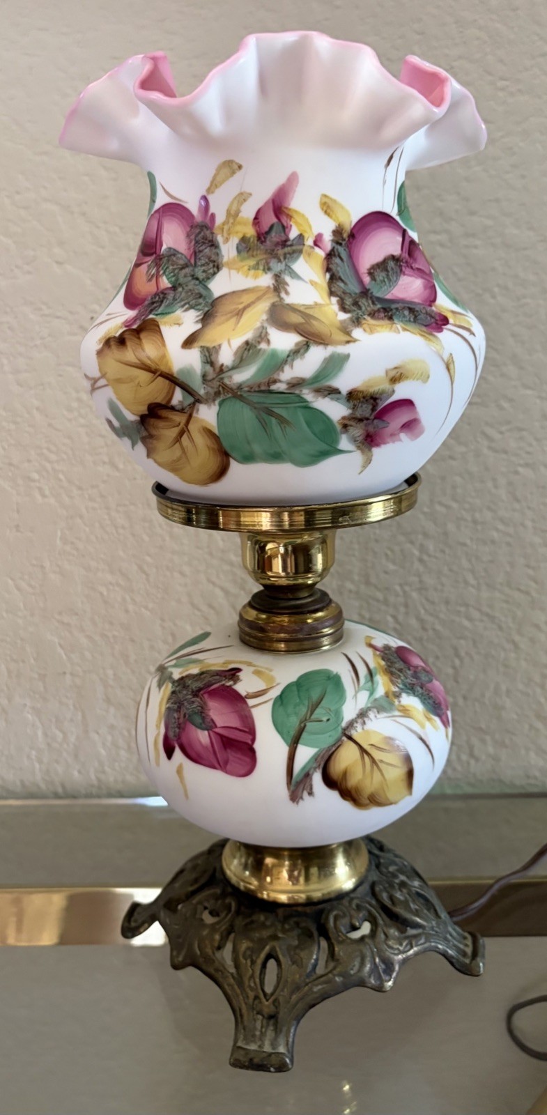 Fenton for LG Wright “Moss Rose” Peach Blow GWTW Lamp – Hand-Painted Satin Glass Fenton for LG Wright “Moss Rose” Peach Blow GWTW Lamp – Hand-Painted Satin Glass