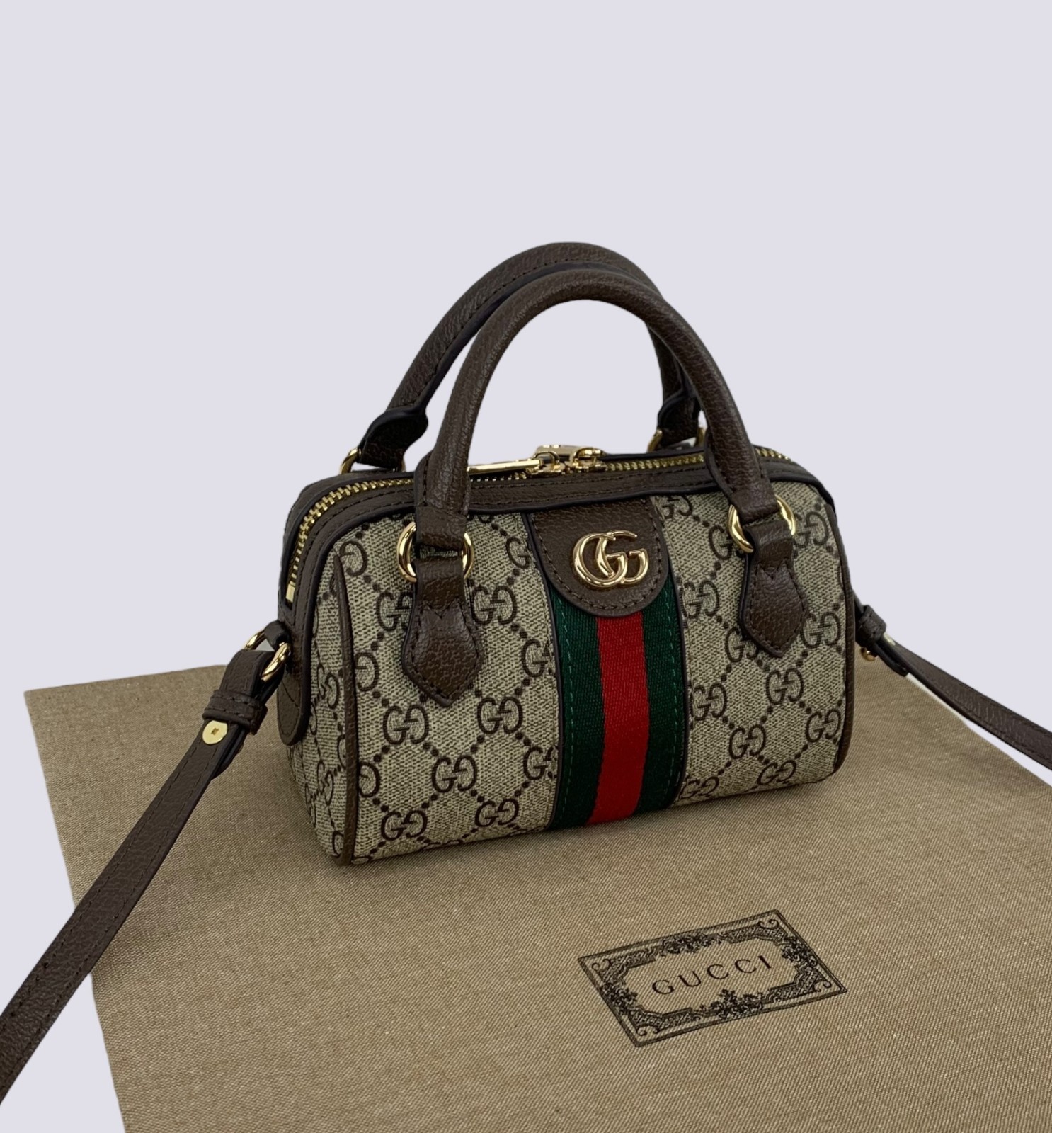 Gucci GG Monogram Logo Ophidia Shoulder & Top Handle Super Mini Bag Beige 781490 Gucci GG Monogram Logo Ophidia Shoulder & Top Handle Super Mini Bag Beige 781490