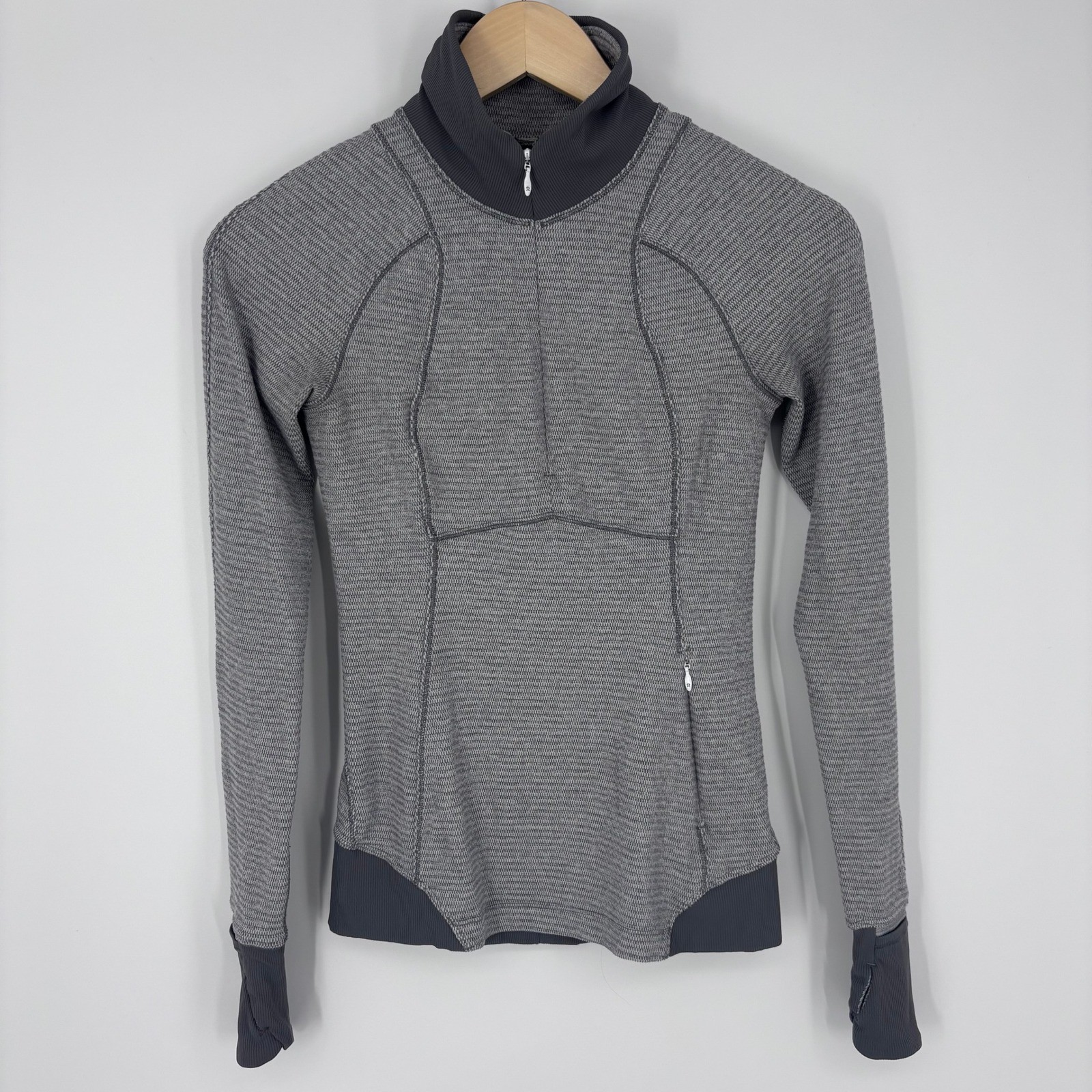 Lululemon Runderful 1/2 Zip Pullover Womens 2 Gray Textured Mock Neck Athleisure