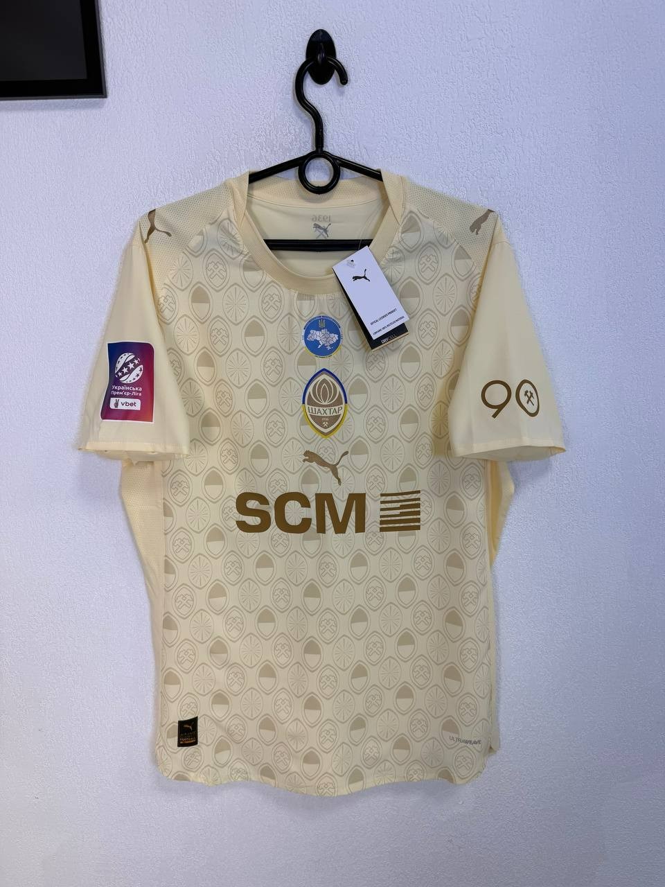 FC SHAKHTAR UKRAINE THIRD FOOTBALL JERSEY NEW WITH TAG 2025/2026 #8 KRYSKIV M FC SHAKHTAR UKRAINE THIRD FOOTBALL JERSEY NEW WITH TAG 2025/2026 #8 KRYSKIV M