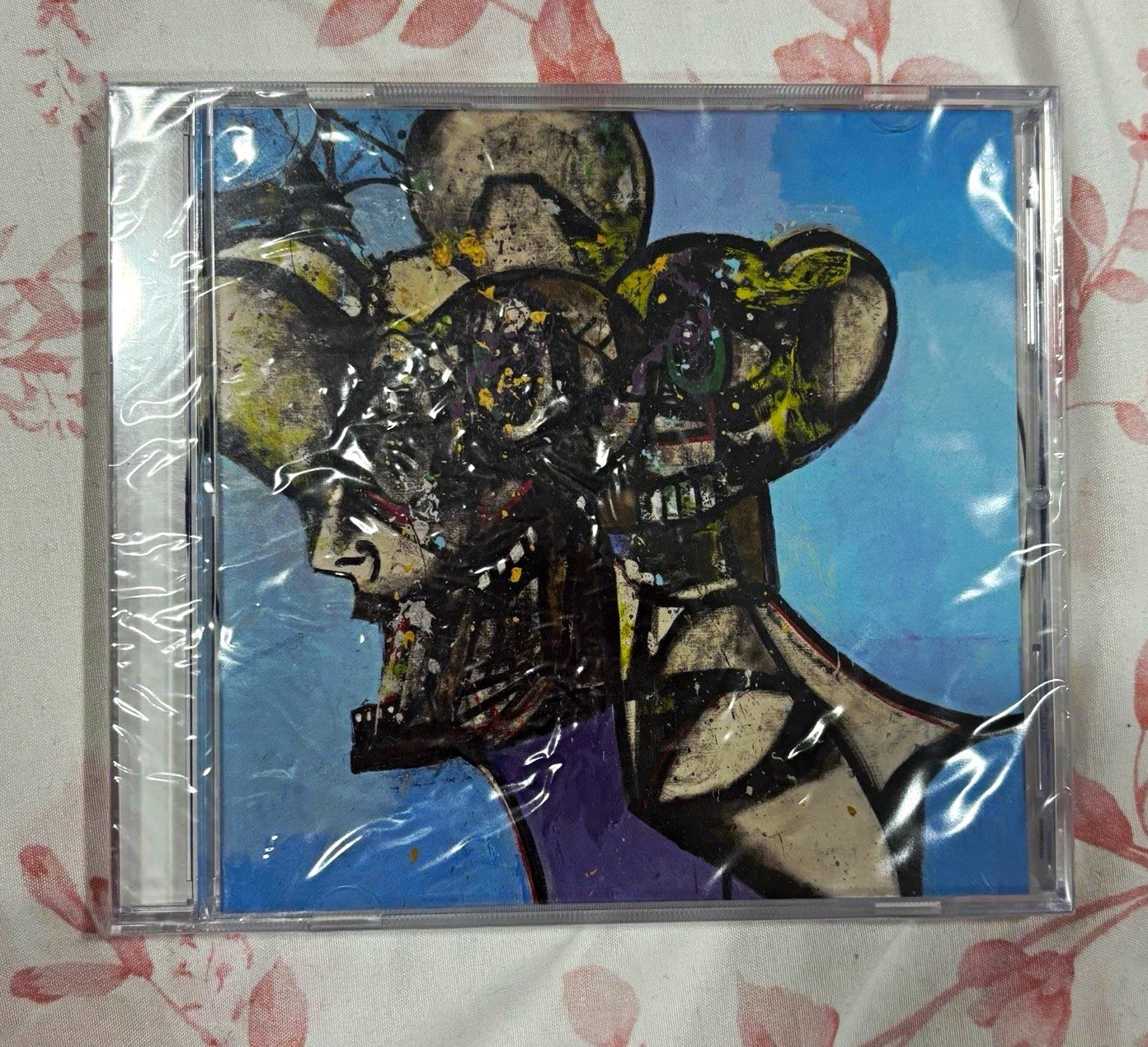 BEAND NEW SEALED Travis Scott Franchise Deluxe CD Single - Cover by George Condo BEAND NEW SEALED Travis Scott Franchise Deluxe CD Single - Cover by George Condo